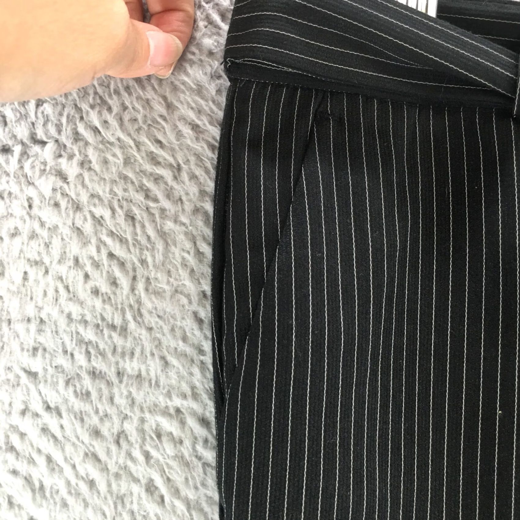 Banana Republic Banana Republic Avery Straight Trouser Dress Pants Womens 4 Petite Black Striped Pants Size 27" / US 4 / IT 40 - 3 Thumbnail
