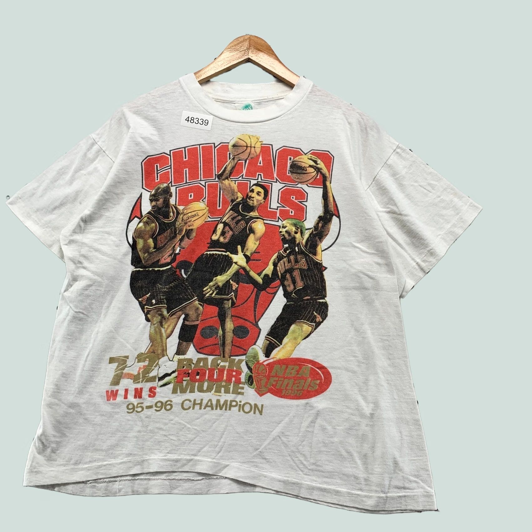 NBA VINTAGE Chicago Bulls T Shirt Mens XL White 1990s NBA Finals 72 Wins Jordan Rap Size US XL / EU 56 / 4 - 1 Thumbnail