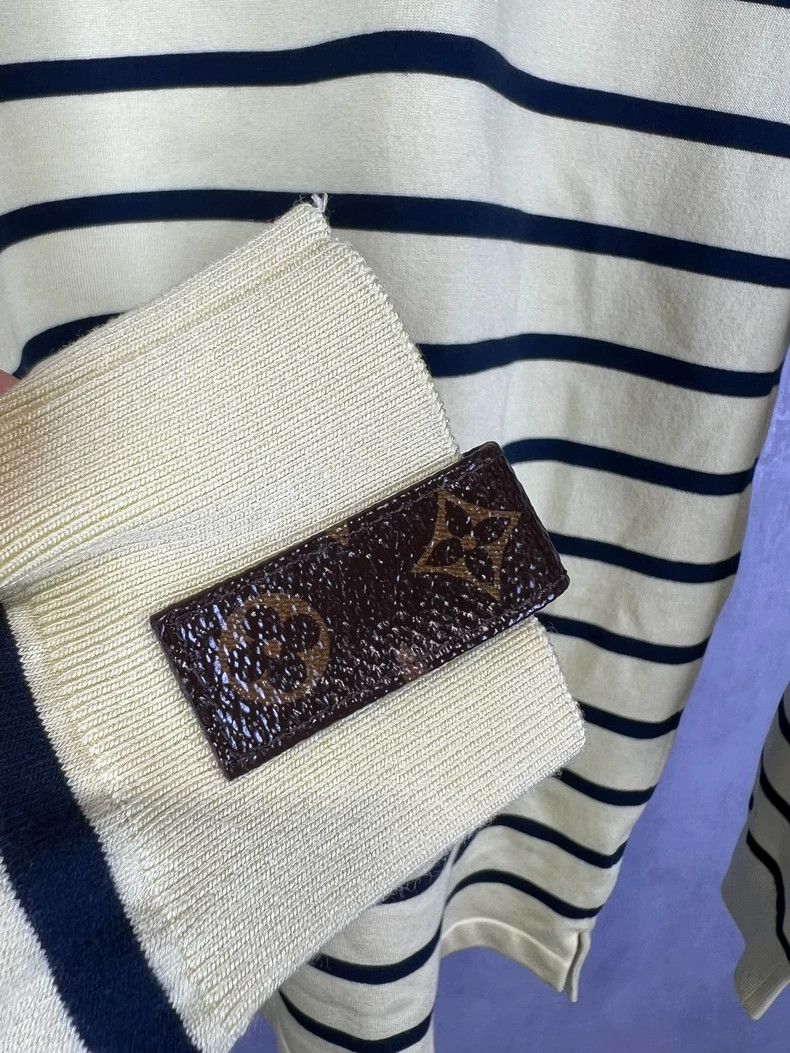 Louis Vuitton Louis Vuitton Old flower patchwork leather embroidered log Size US M / EU 48-50 / 2 - 4 Thumbnail