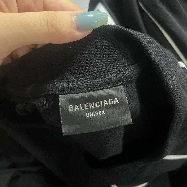 Balenciaga Balenciaga Black letter number print hooded long sleeve T- Size US L / EU 52-54 / 3 - 4 Thumbnail