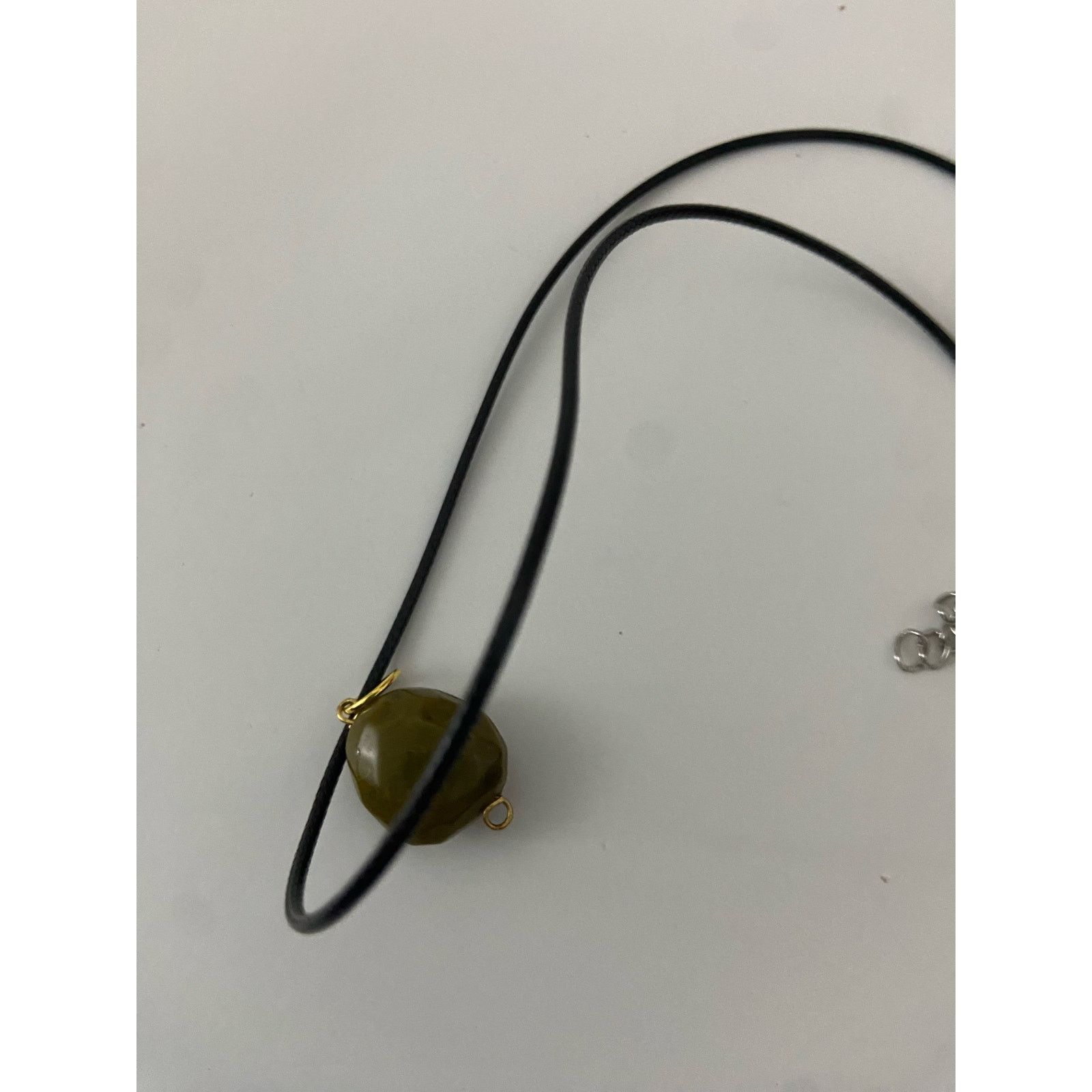 Other Upcycled olive green pendant necklace Size ONE SIZE - 4 Thumbnail