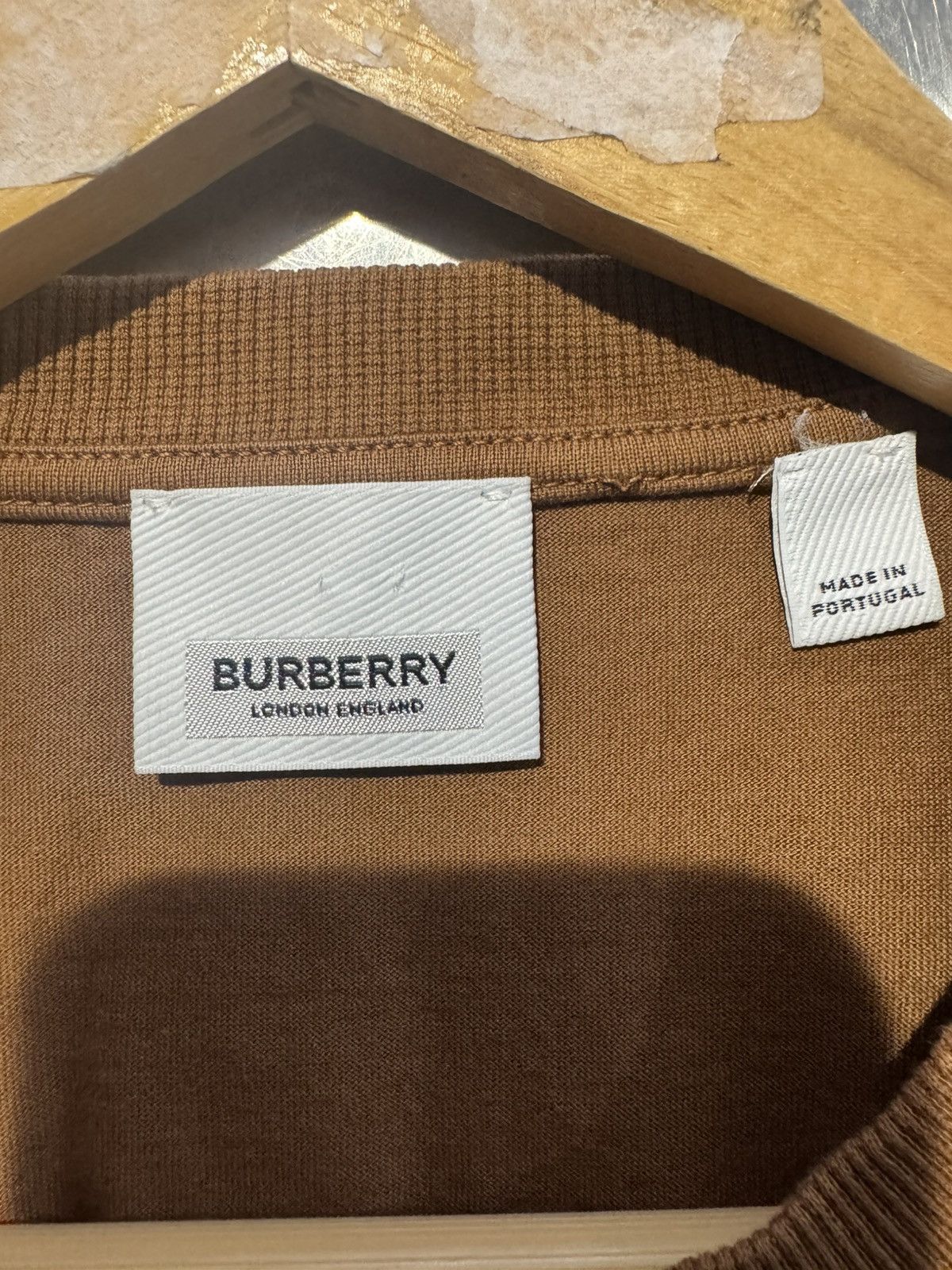 Burberry Burberry Chequered Crest Tee Size US L / EU 52-54 / 3 - 3 Thumbnail