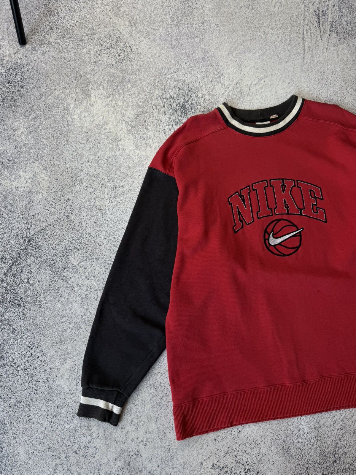 Nike Vintage Nike Sweatshirt Big Logo Swoohs Distressed Rare Size US M / EU 48-50 / 2 - 3 Thumbnail