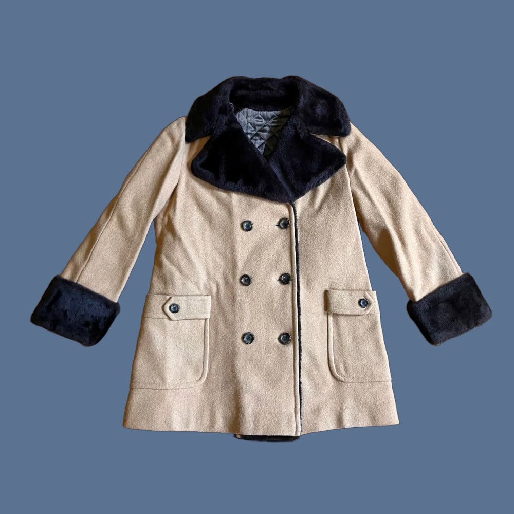 Vintage VINTAGE Boutique Coat Women’s M Beige Faux Fur Collar 60s Overcoat Size M / US 6-8 / IT 42-44 - 1 Thumbnail
