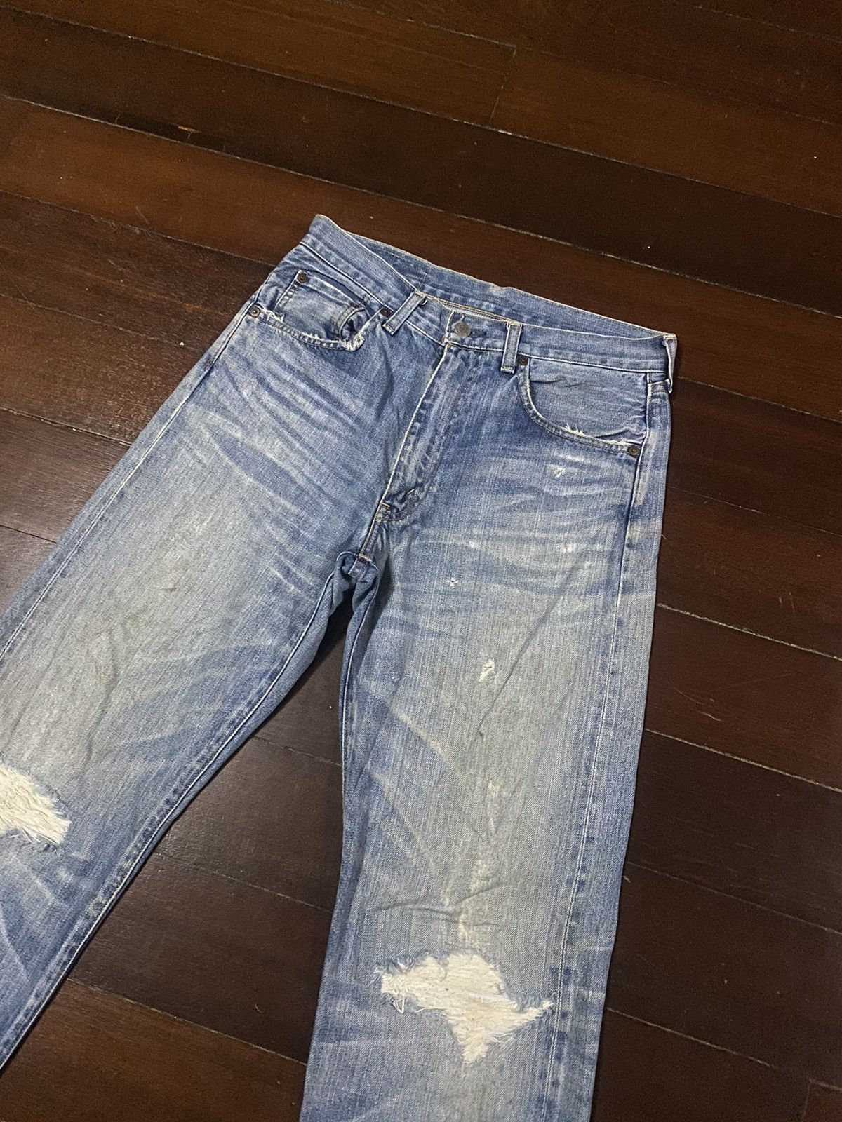 Levi's Vintage Clothing FIRE 🔥 VINTAGE 90s LEVIS BIG E 502 LVC distressed SELVEDGE Size US 33 - 6 Thumbnail