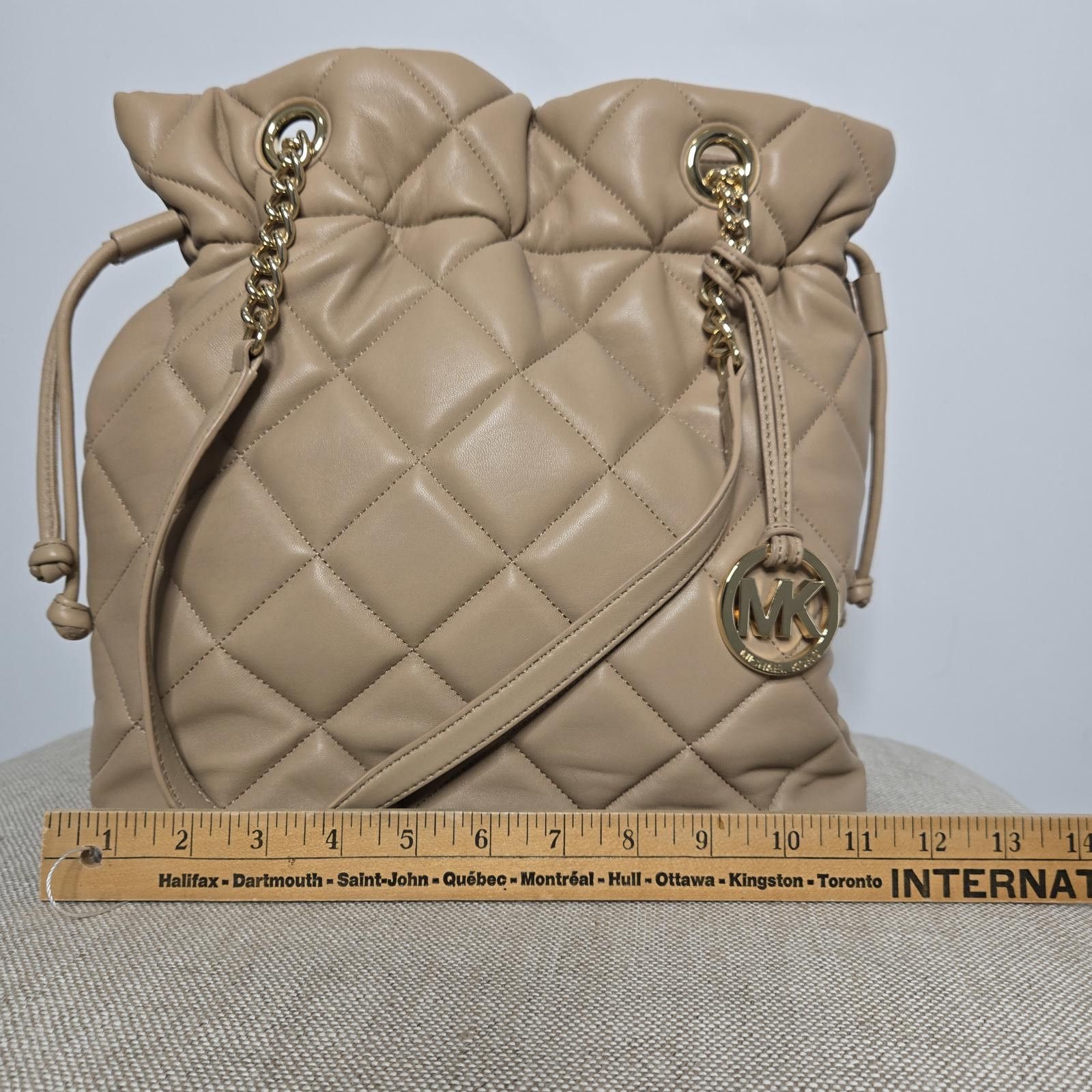 Michael Kors Michael Kors Bag Leather Quilted Drawstring Tote New W/ Tag Size ONE SIZE - 3 Thumbnail