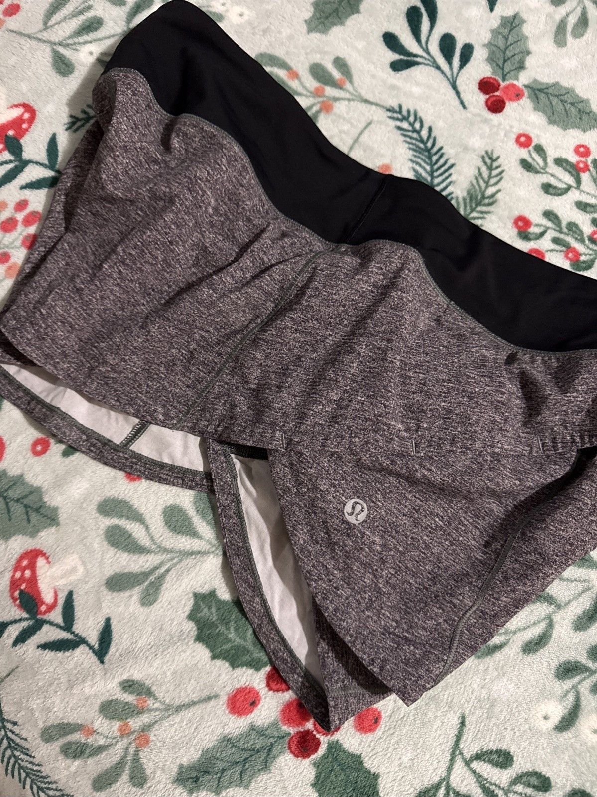Lululemon Lululemon Women’s Size 10 Shorts Size 22" - 5 Thumbnail