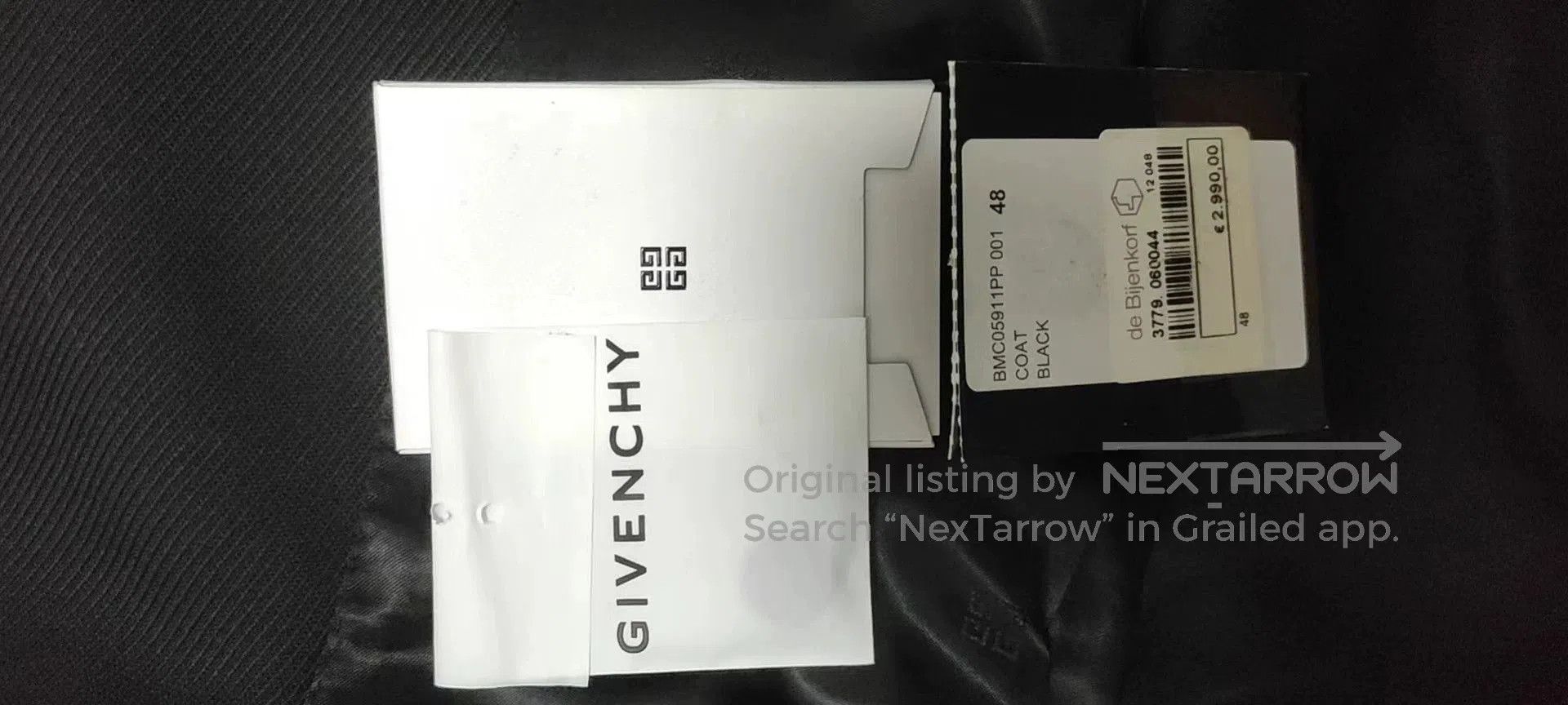 Givenchy Givenchy First Gen Runway Twill Lock Coat. Size US M / EU 48-50 / 2 - 5 Thumbnail