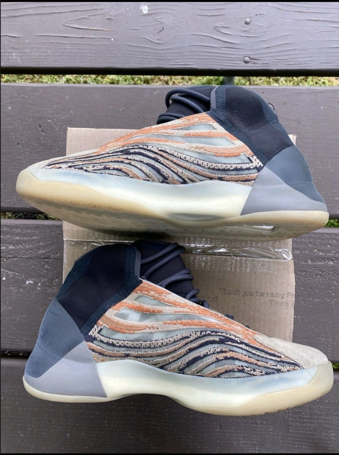 Adidas Adidas Yeezy Quantum Flash Orange GW5314 Size 12.5 Men Size US 12.5 / EU 45-46 - 4 Thumbnail