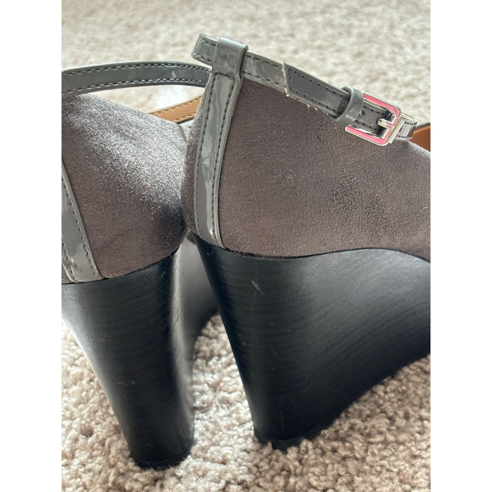 Report Collection Report Grey Wedge Heels Size 8 Size US 8 / IT 38 - 7 Thumbnail