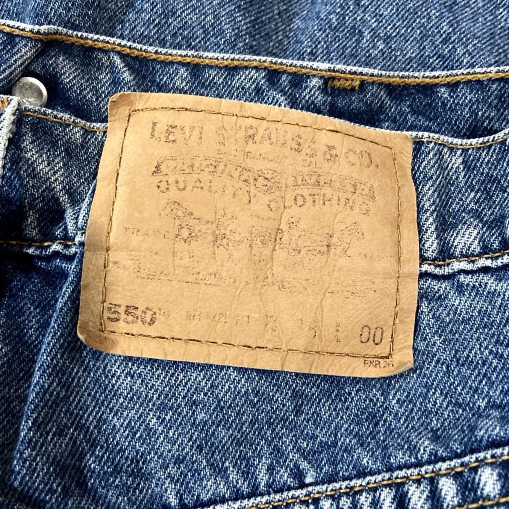 Levi's Levi's Bermuda Shorts Mens 38 White Tab Denim Relaxed Fit Zip Fly 90s USA 12in Inseam Regular Men Size US 38 / EU 54 - 2 Thumbnail