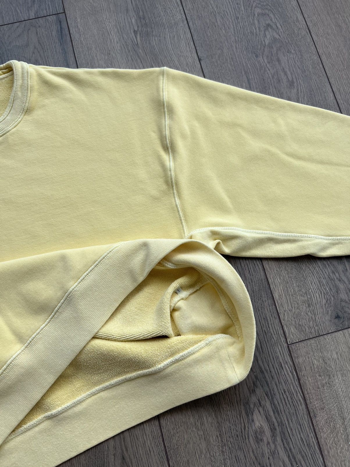 Yeezy Yeezy Season 3 Fleece Crewneck Sun God Small Size US S / EU 44-46 / 1 - 9 Thumbnail