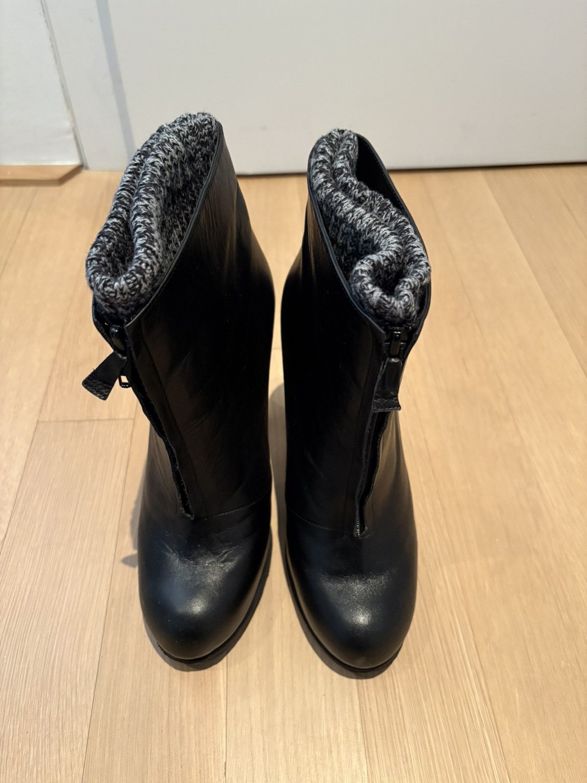 Opening Ceremony Opening Ceremony grey ankle warmer bootie Size US 8 / IT 38 - 8 Thumbnail