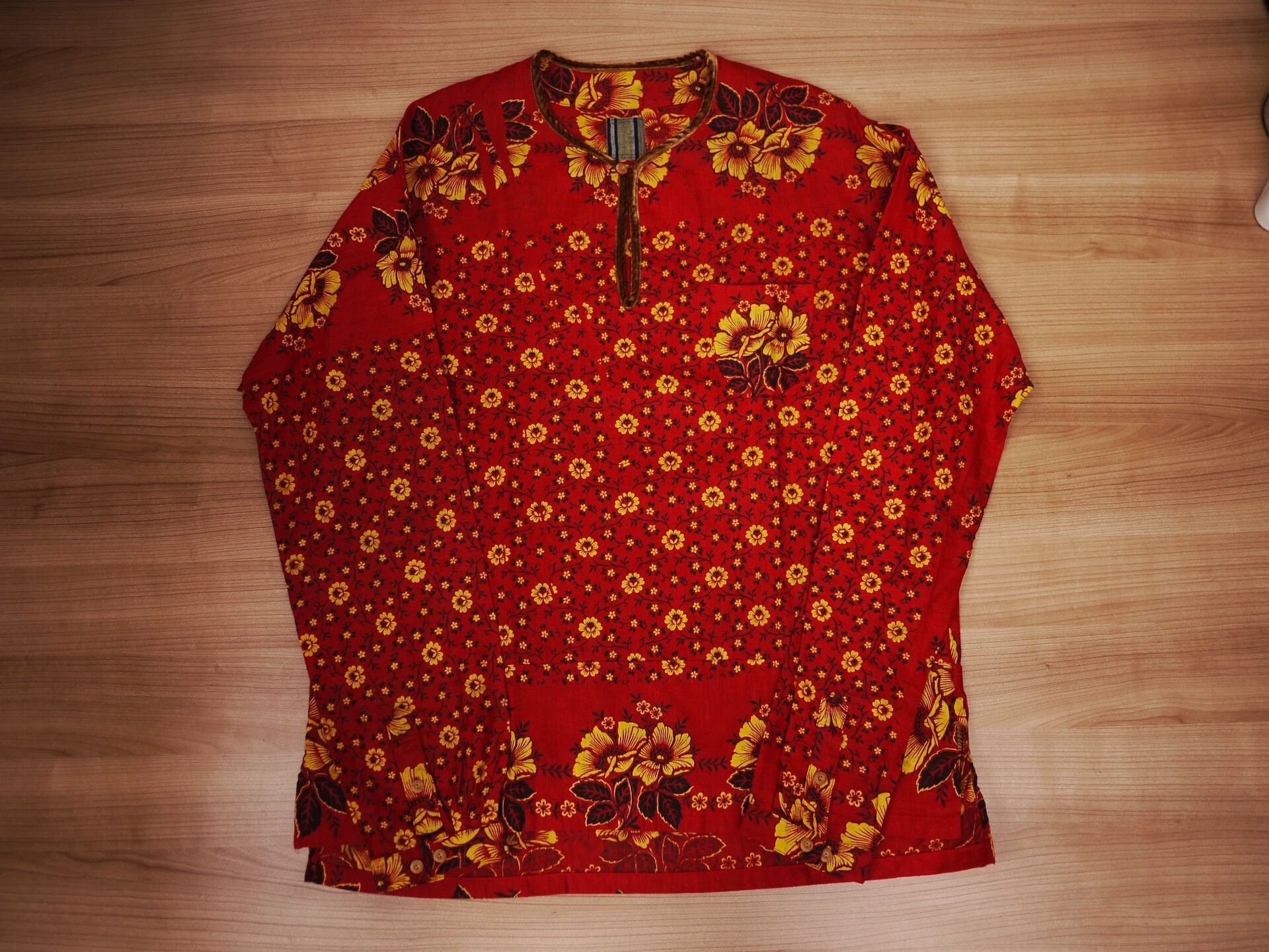 Visvim Red Floral Print Long-Sleeve Shirt Size US XL / EU 56 / 4 - 1 Thumbnail