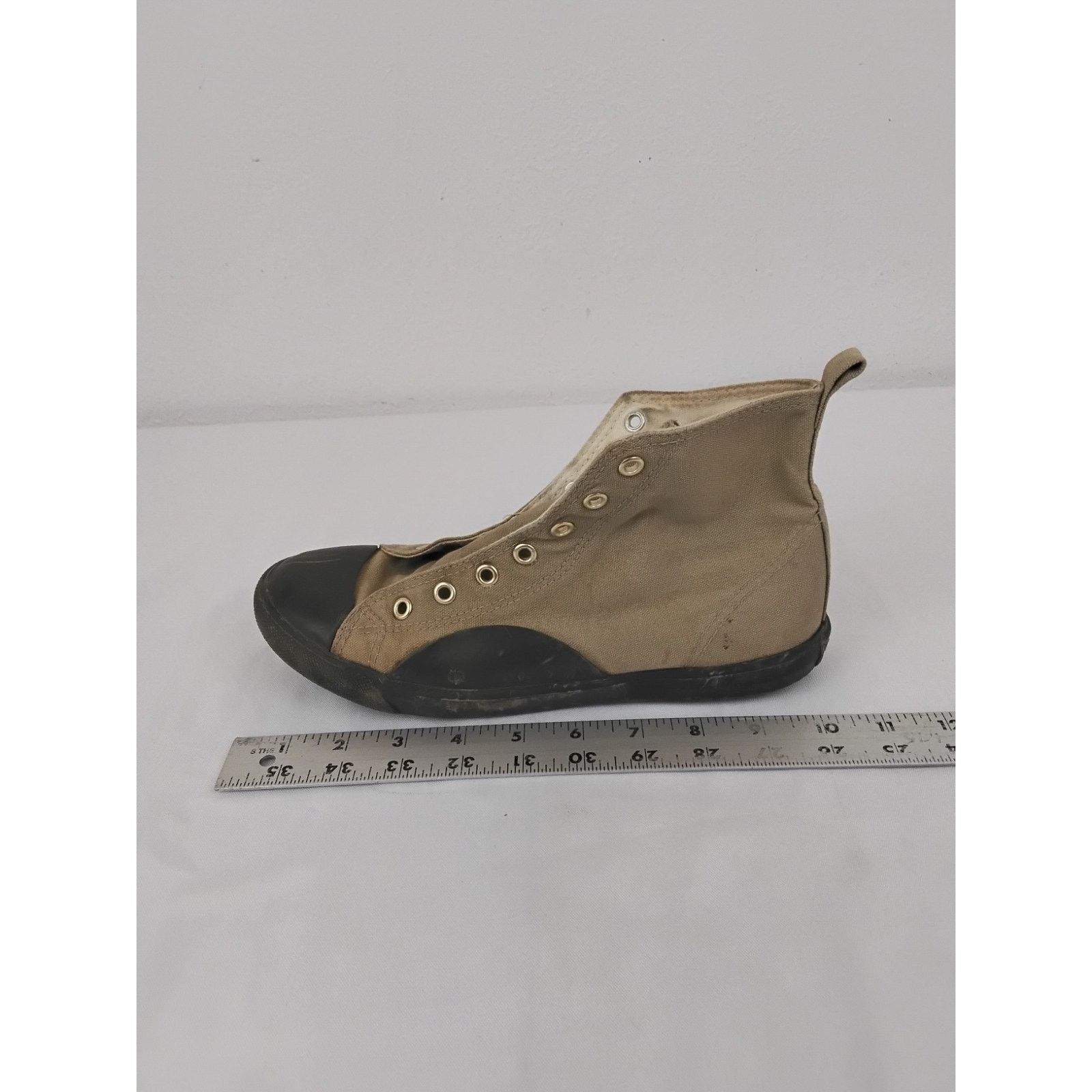 Eddie Bauer Eddie Bauer Sneakers Women's 8.5M Khaki/Green 1980s VTG Size US 8.5 / IT 38.5 - 14 Thumbnail