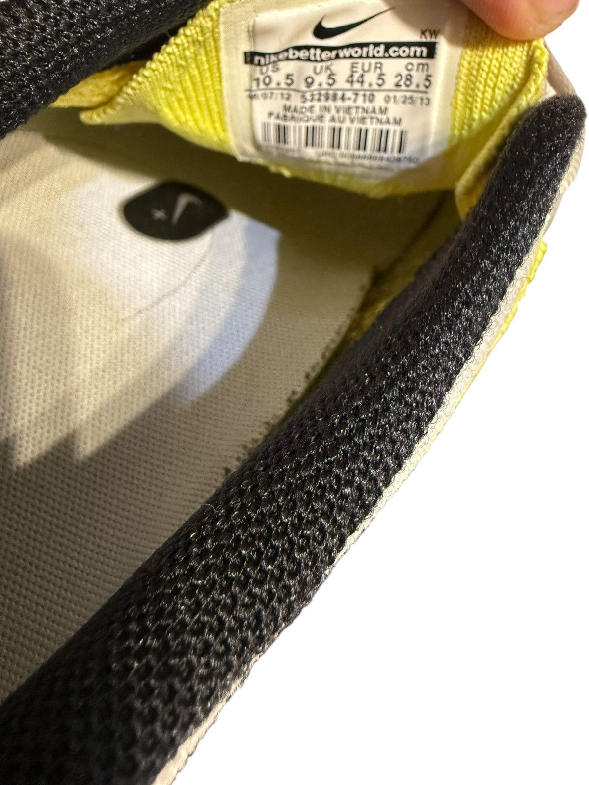 Nike OG 2012 Nike Flyknit Trainer Size US 10.5 / EU 43-44 - 6 Thumbnail