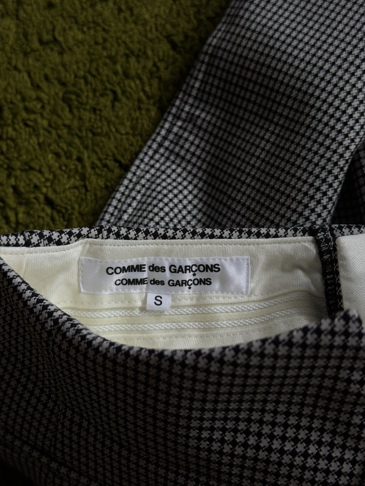 Comme des Garcons Comme Des Garcons CDG wide leg barrel fit japanese pants Size 27" / US 4 / IT 40 - 5 Thumbnail