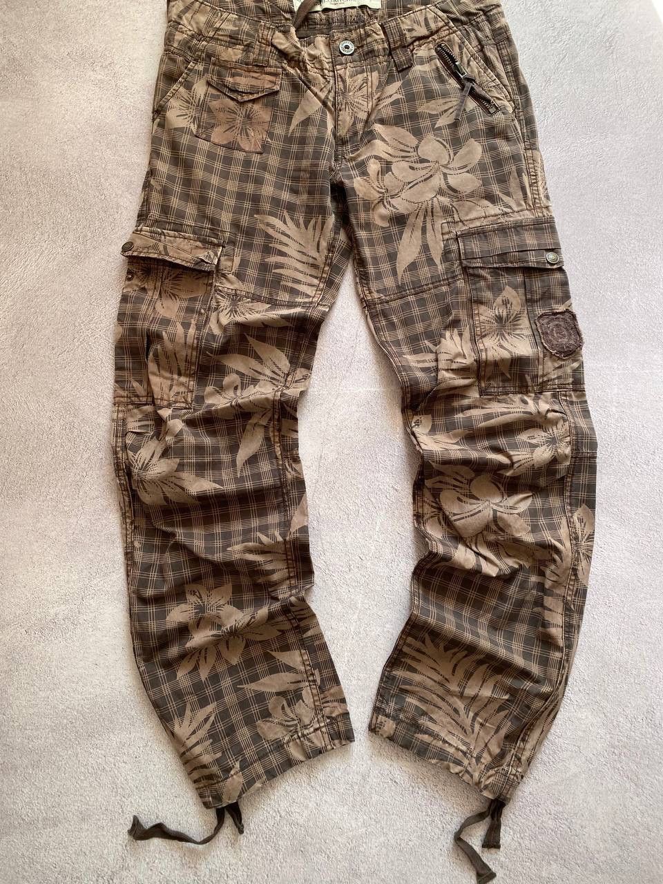 Japanese Brand Dirty pants Faded Crash denim thrashed y2k distressed jeans Size US 32 / EU 48 - 6 Thumbnail