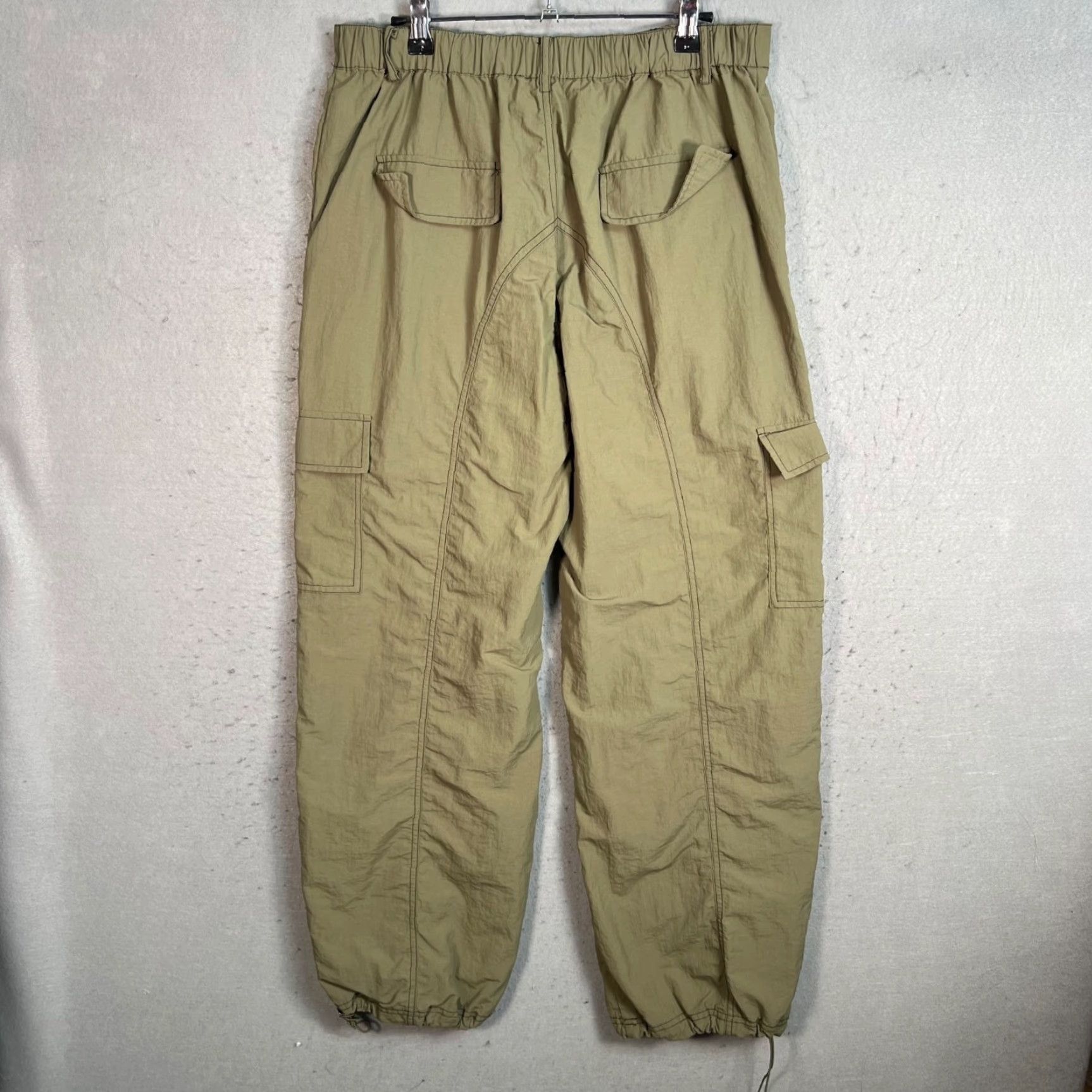 Olive Love Tree Womens L Wide Leg Cargo Pants Olive Green Drawstring Cuffs Size 36" / US 14 / IT 50 - 2 Thumbnail
