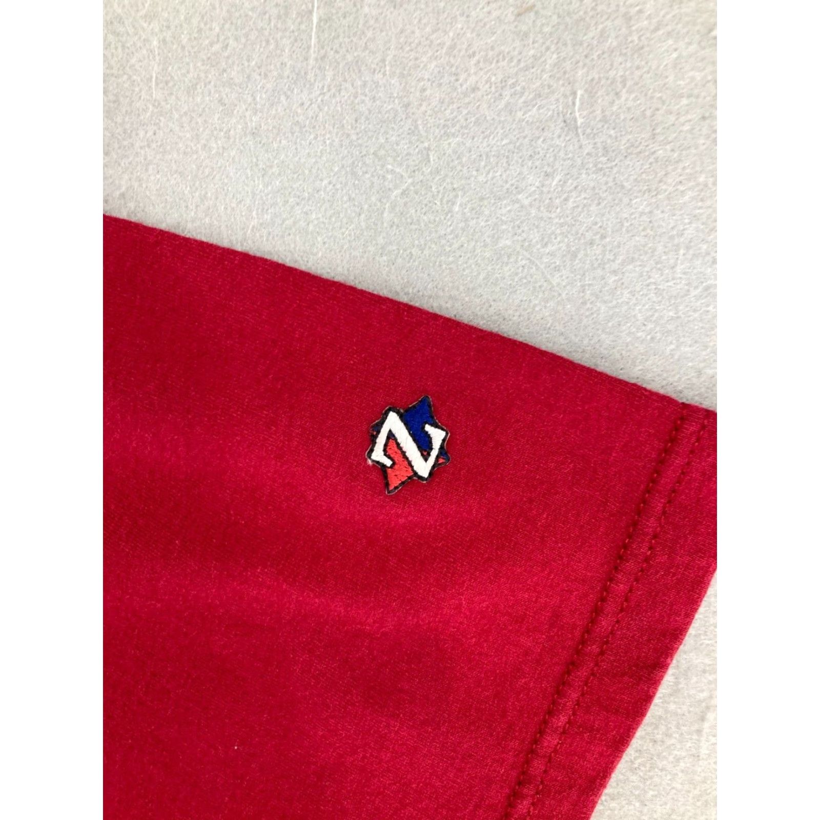 Izod VINTAGE IZOD TShirt Shirt Adult M Red USA Made Pocket 90s Mens Size US M / EU 48-50 / 2 - 4 Thumbnail