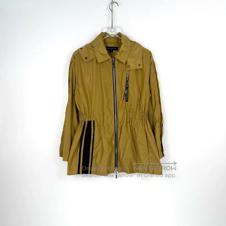 Louis Vuitton Louis Vuitton Brown and yellow full logo windbreaker nylon Size XXS / US 00 / IT 34 - 3 Thumbnail