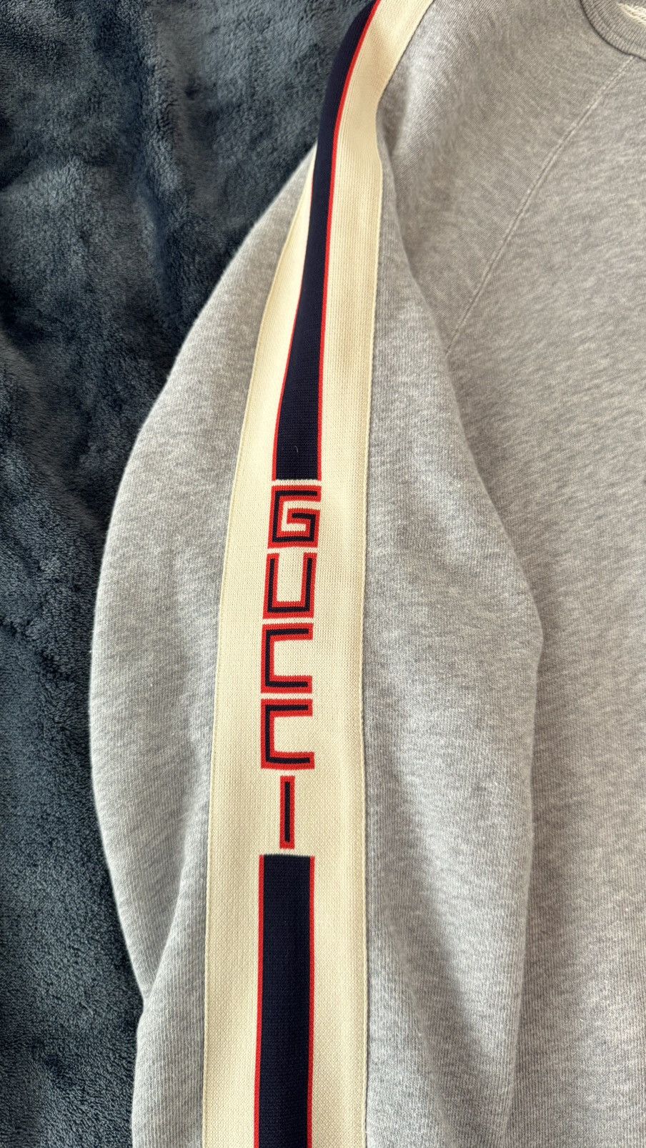 Gucci Gucci Sleeve Logo Sweatshirt Size US S / EU 44-46 / 1 - 2 Thumbnail