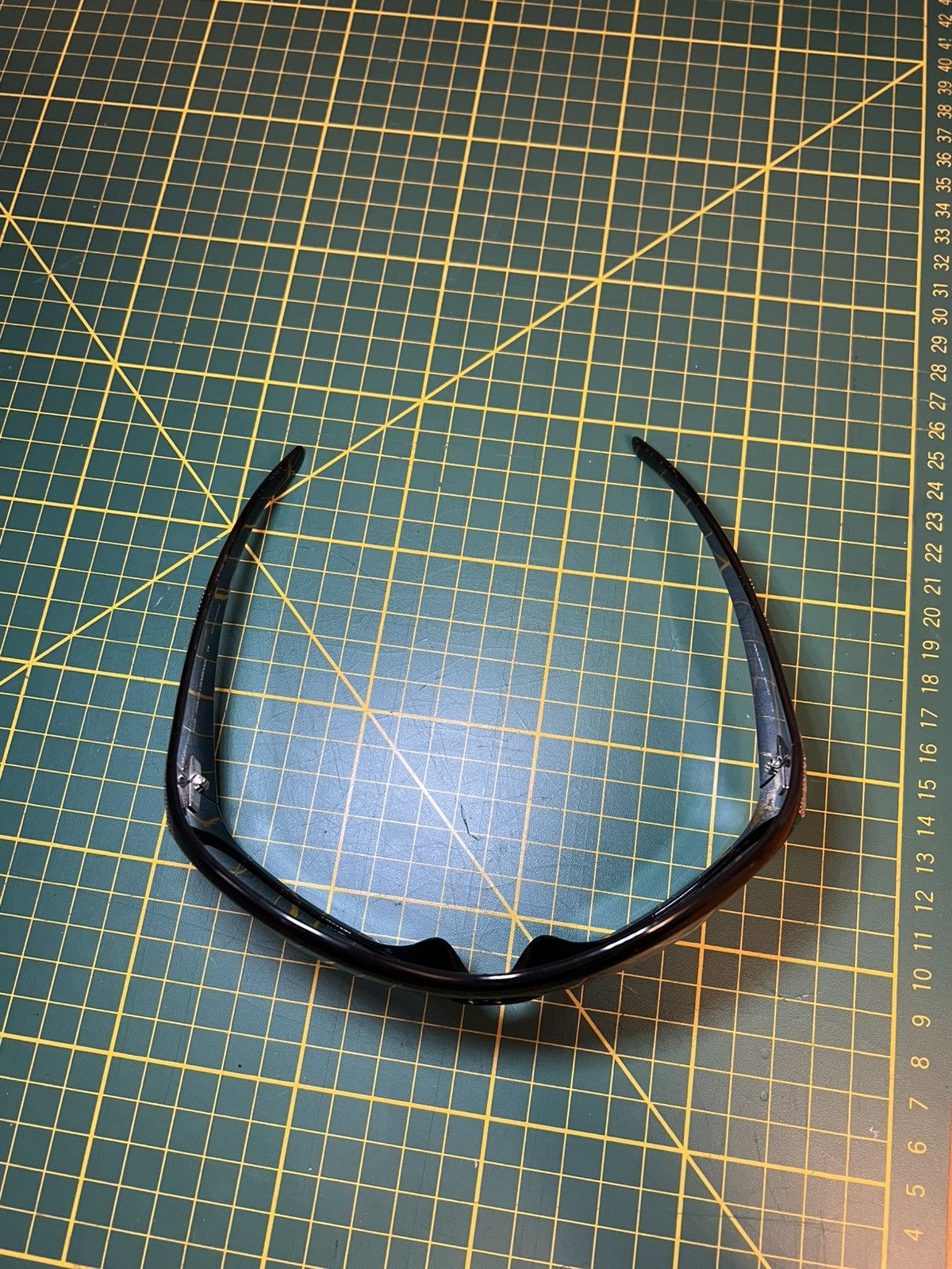 Dolce & Gabbana Vintage Dolce & Gabbana 8008 rhinestone logo ski sunglasses Size ONE SIZE - 13 Thumbnail
