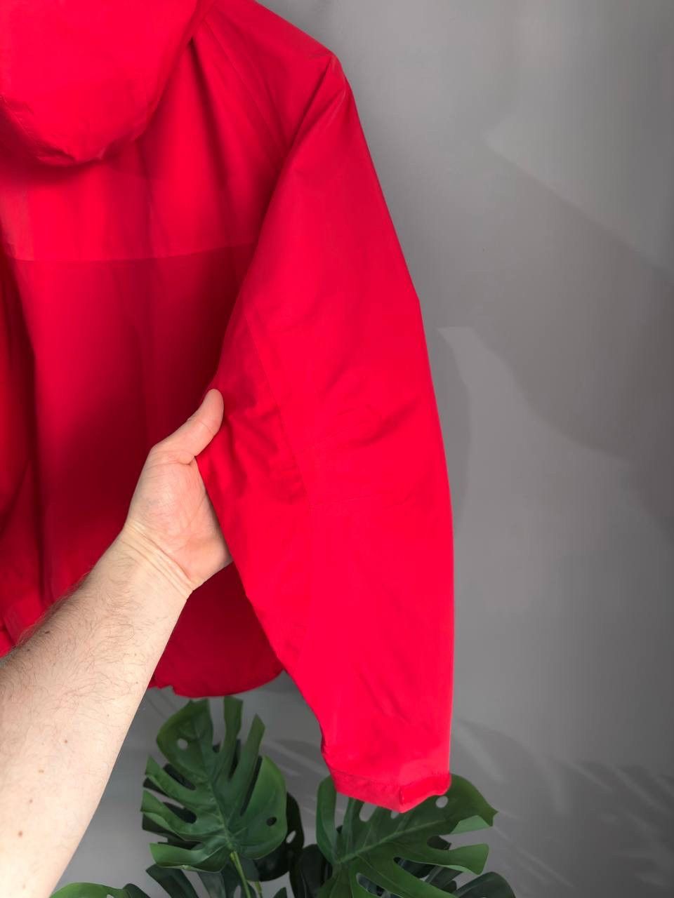 Mammut Mammut GORE TEX Pro Shell Women's Waterproof Jacket, Size L Size US L / EU 52-54 / 3 - 21 Thumbnail