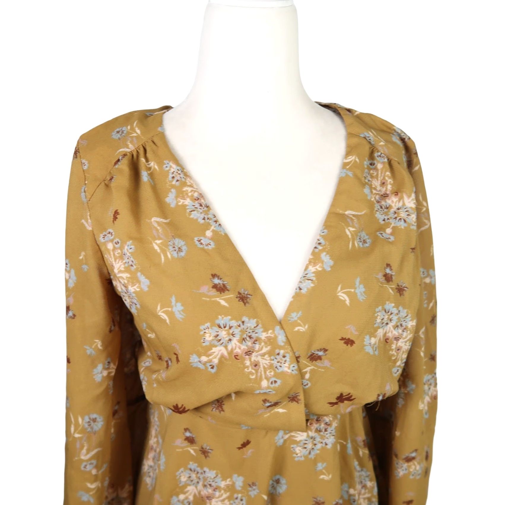 Free People Free People Mini Dress Bell Sleeve Floral Print Green M Womens V-Neck Slim A-Line Short Christmas? Size M / US 6-8 / IT 42-44 - 3 Thumbnail