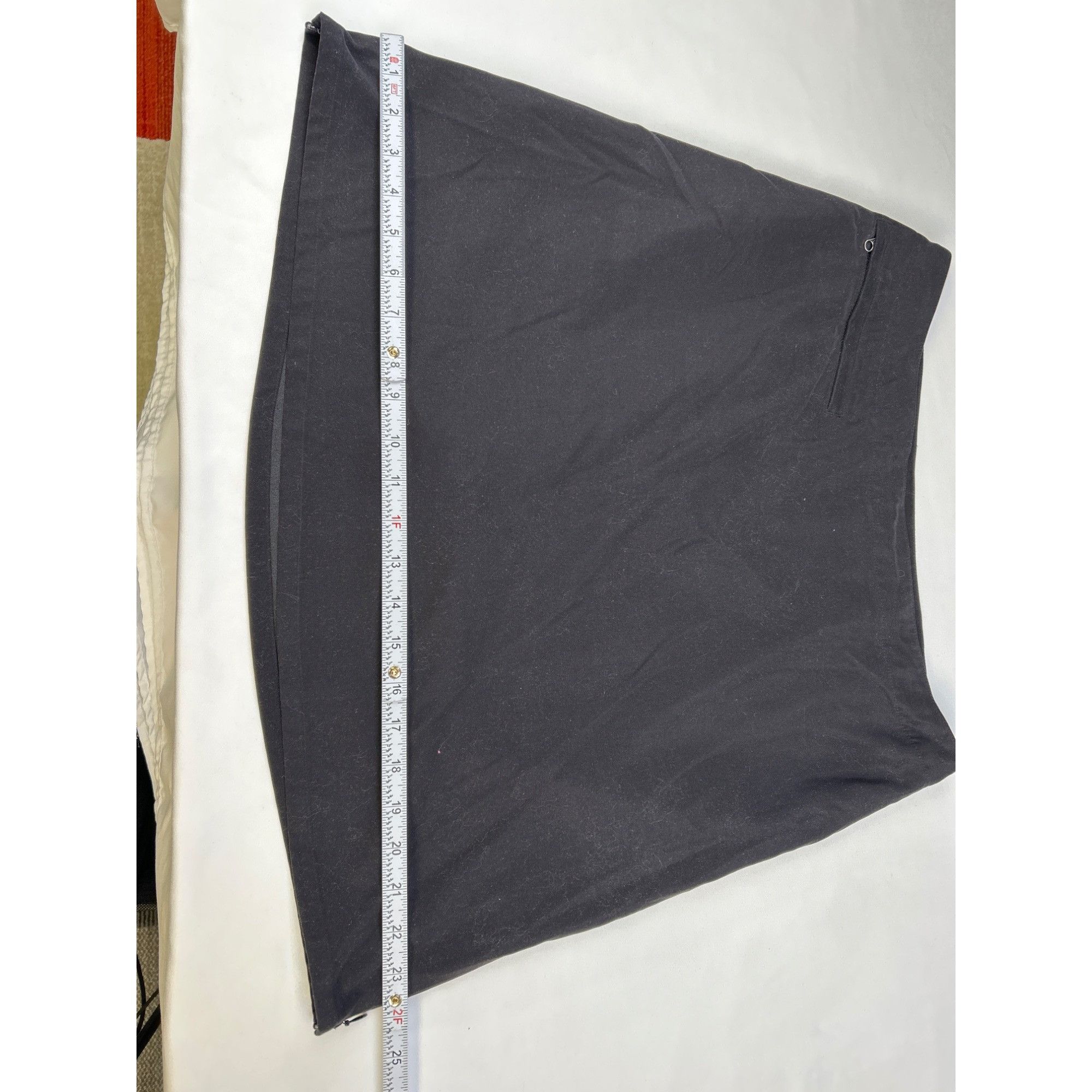 Patagonia Patagonia womens black skort with side zippers size 12 SKU 6 Size 34" / US 12 / IT 48 - 9 Thumbnail