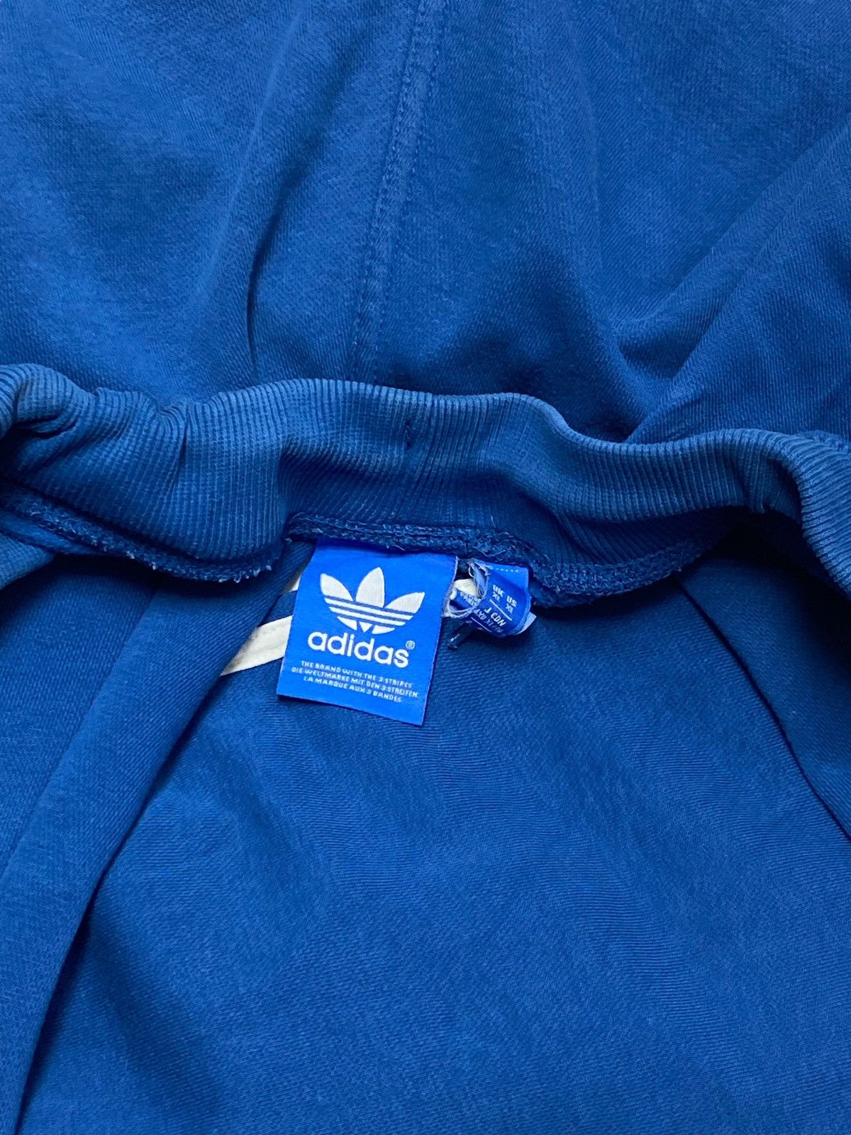 Adidas Vintage ADIDAS Originals Deep Blue Baggy Sweatpants Y2K Size US 34 / EU 50 - 6 Thumbnail