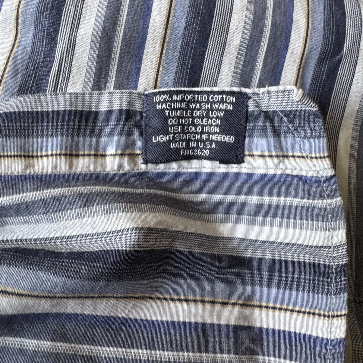 Burberry Burberry London men's striped button down size L Size US L / EU 52-54 / 3 - 12 Thumbnail