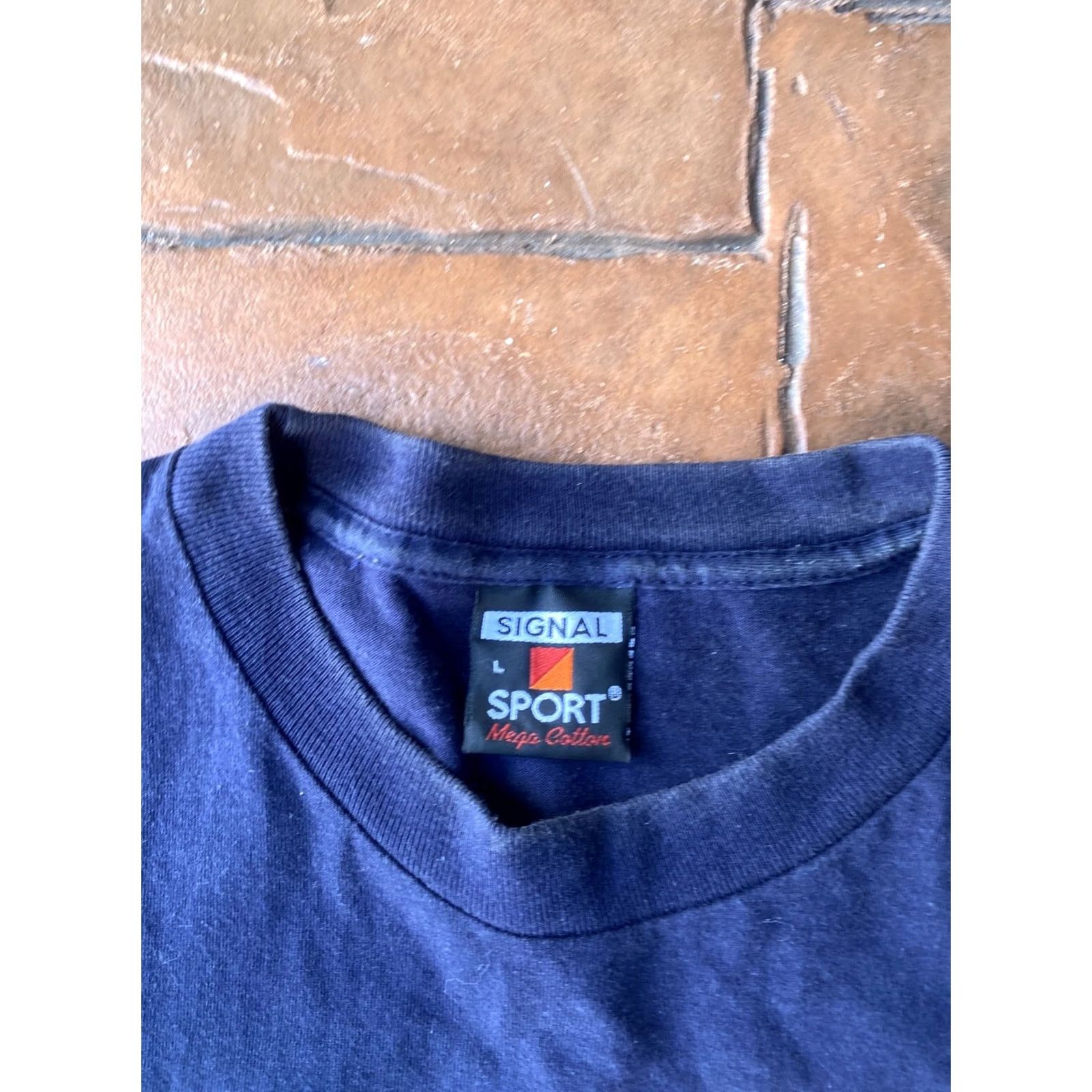 Forever 21 VINTAGE 90s American Flag Stars & Stripes Forever T-Shirt Large Single Stitch Shirt Men L Blue Cotton Signal Graphic Print Crew Neck Short Sleeve Size US L / EU 52-54 / 3 - 2 Thumbnail