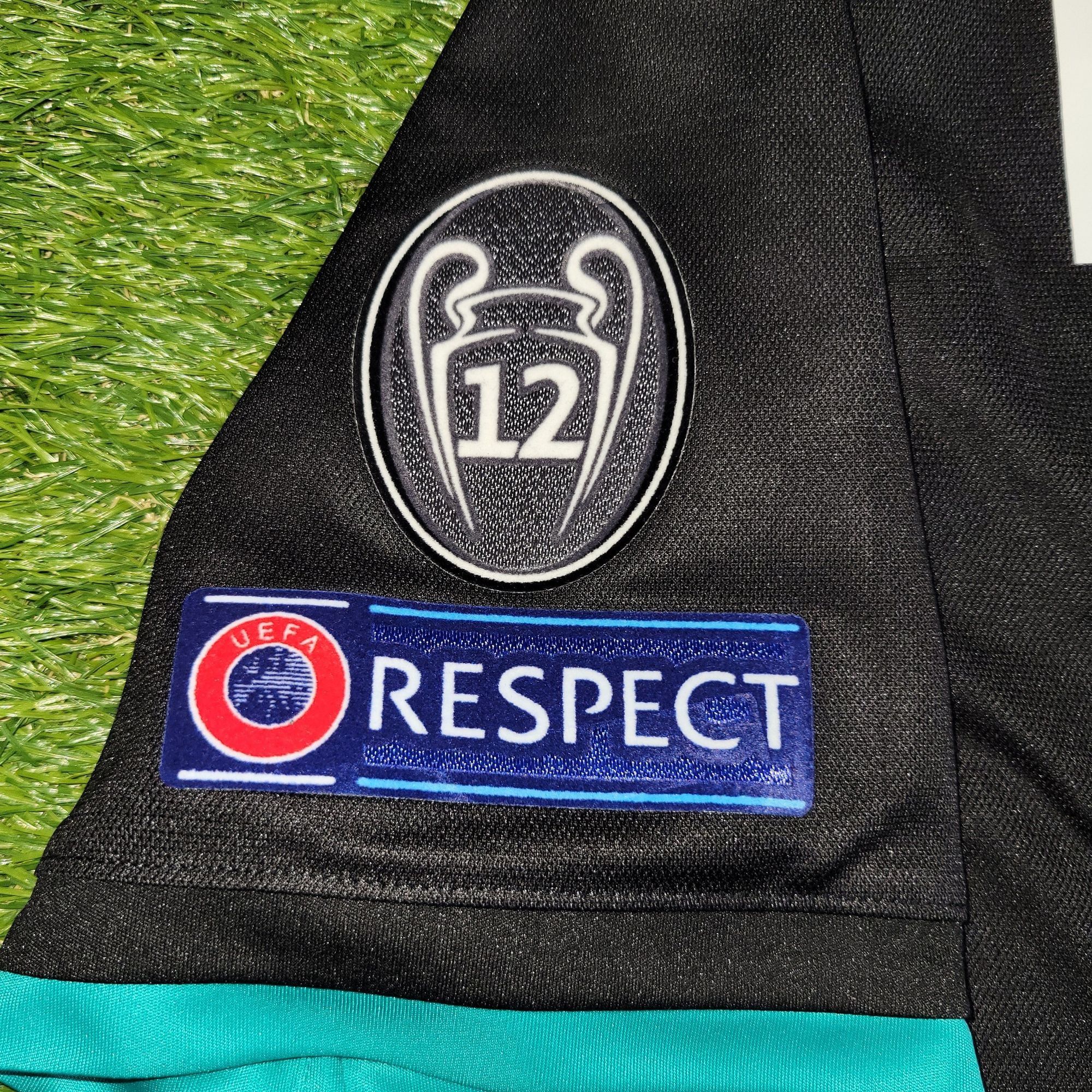 Adidas Ronaldo Real Madrid 2017 2018 UEFA Away Soccer Jersey M Size US M / EU 48-50 / 2 - 6 Thumbnail