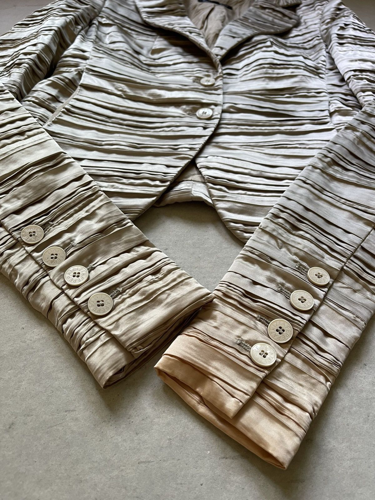 Patrizia Pepe 🔥 PATRIZIA PEPE WOMEN'S PLEATED CROPPED JACKET Size S / US 4 / IT 40 - 12 Thumbnail