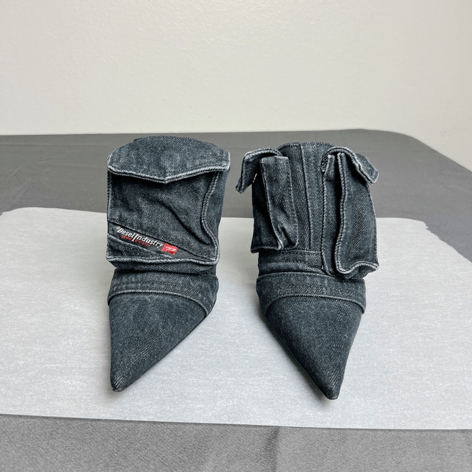 Diesel NWOT Diesel D-Venus Pocket Ml Denim Mule Size US 7.5 / IT 37.5 - 6 Thumbnail