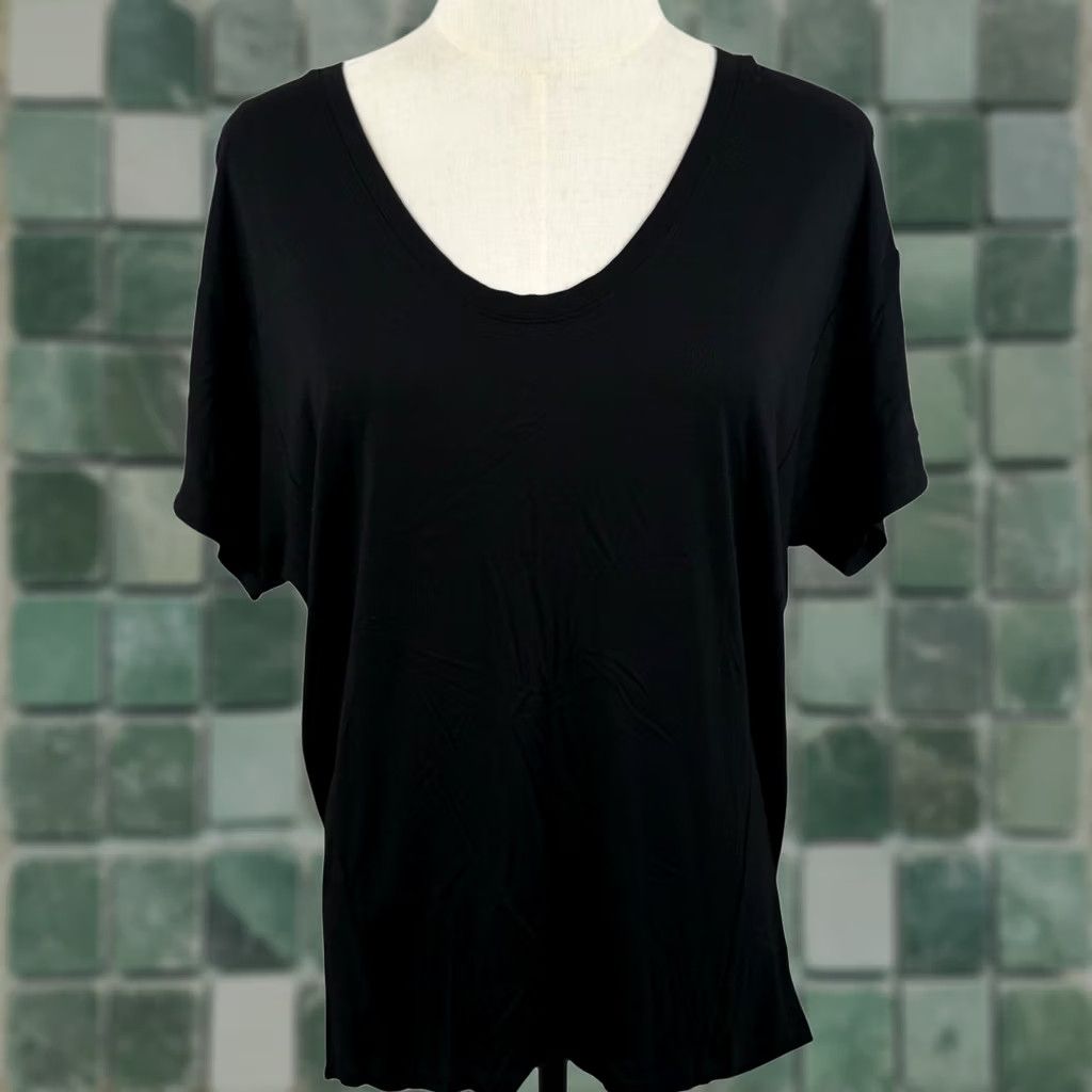 Gap Gap Luxe Scoop Neck T-Shirt Black Relaxed Fit High-Low Hem Basic Tee Ladies S Size S / US 4 / IT 40 - 1 Thumbnail