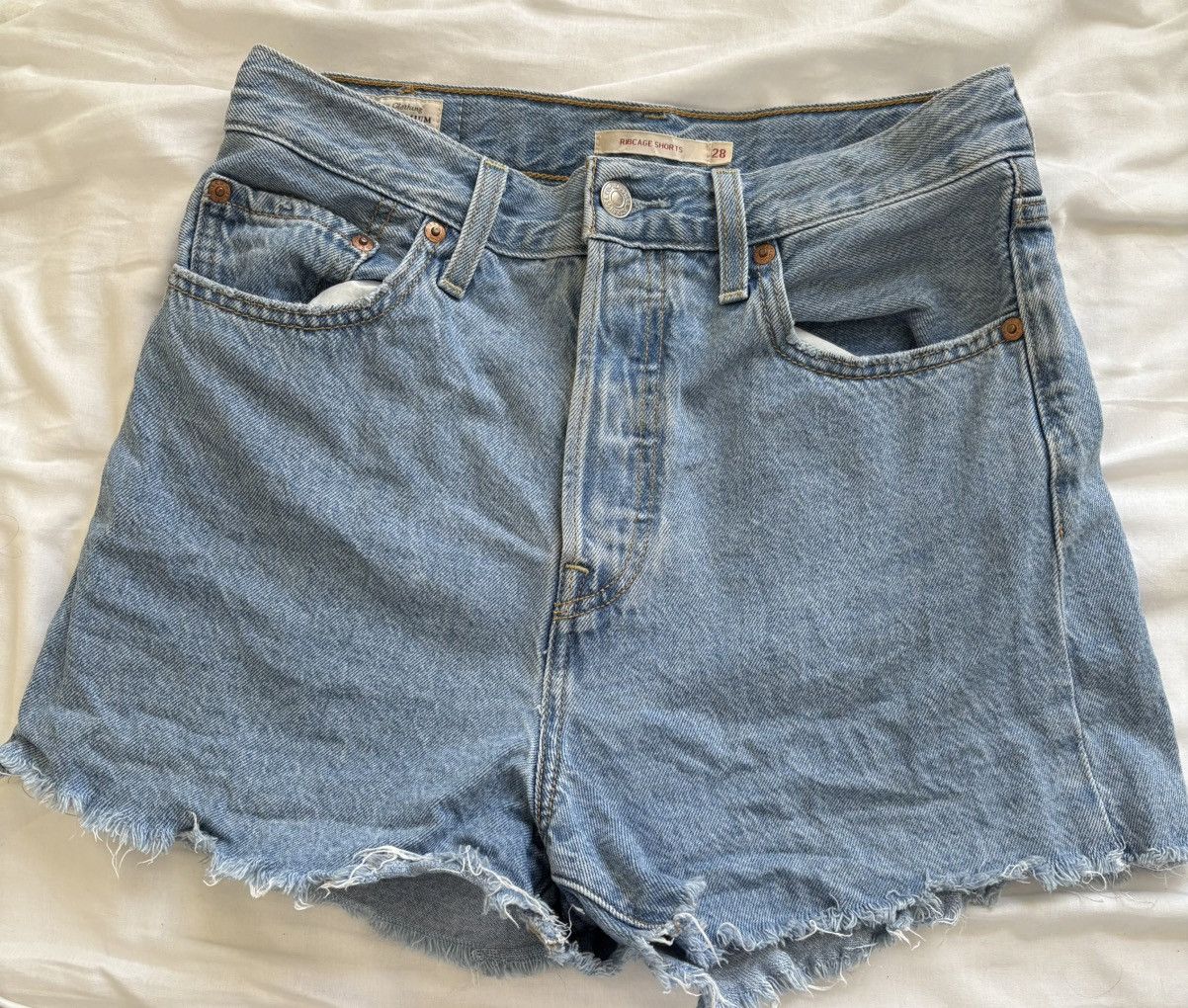 Levi's Levi ribcage denim shorts W28 Size 28" / US 6 / IT 42 - 1 Thumbnail