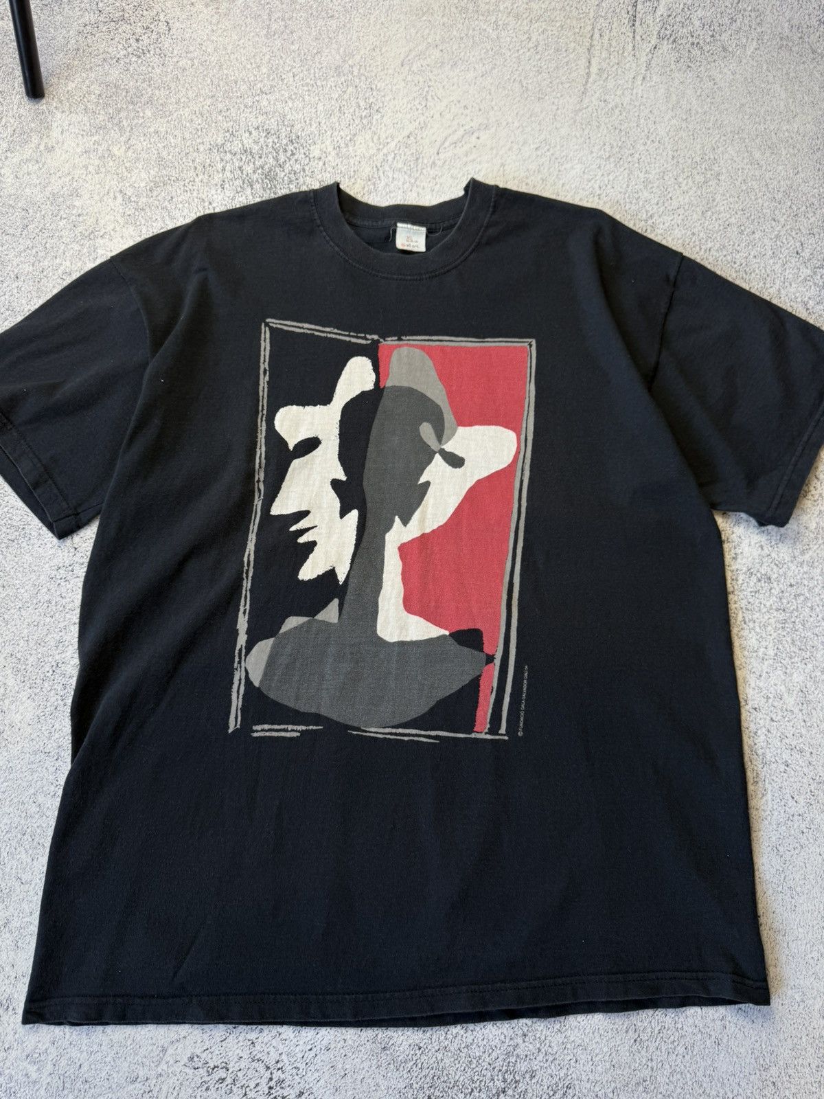 Vintage Vintage 2000s Salvador Dali Expression Face Museum Tshirt Size US XL / EU 56 / 4 - 3 Thumbnail