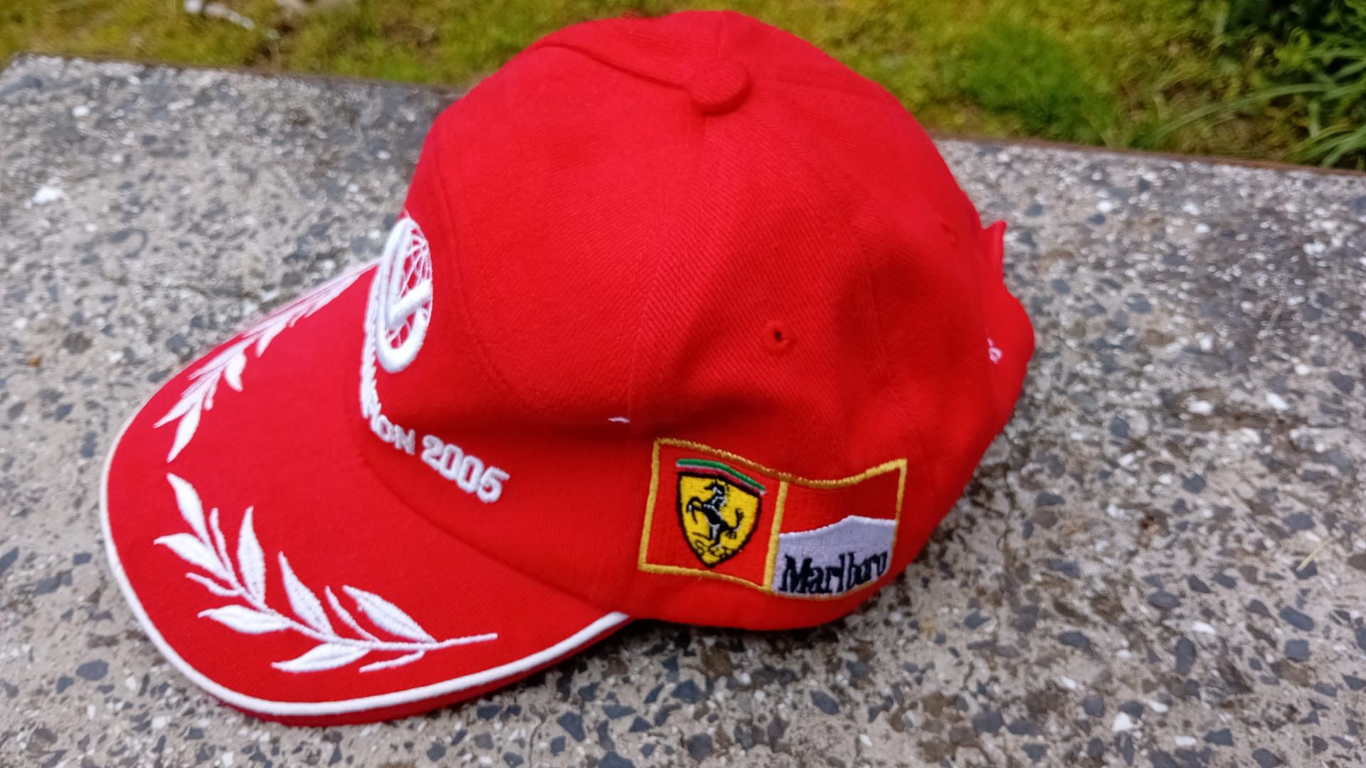 Ferrari × Formula 1 × Vintage Michael Schumacher Ferrari F1 World Champion 2005 Hat Size ONE SIZE - 2 Thumbnail