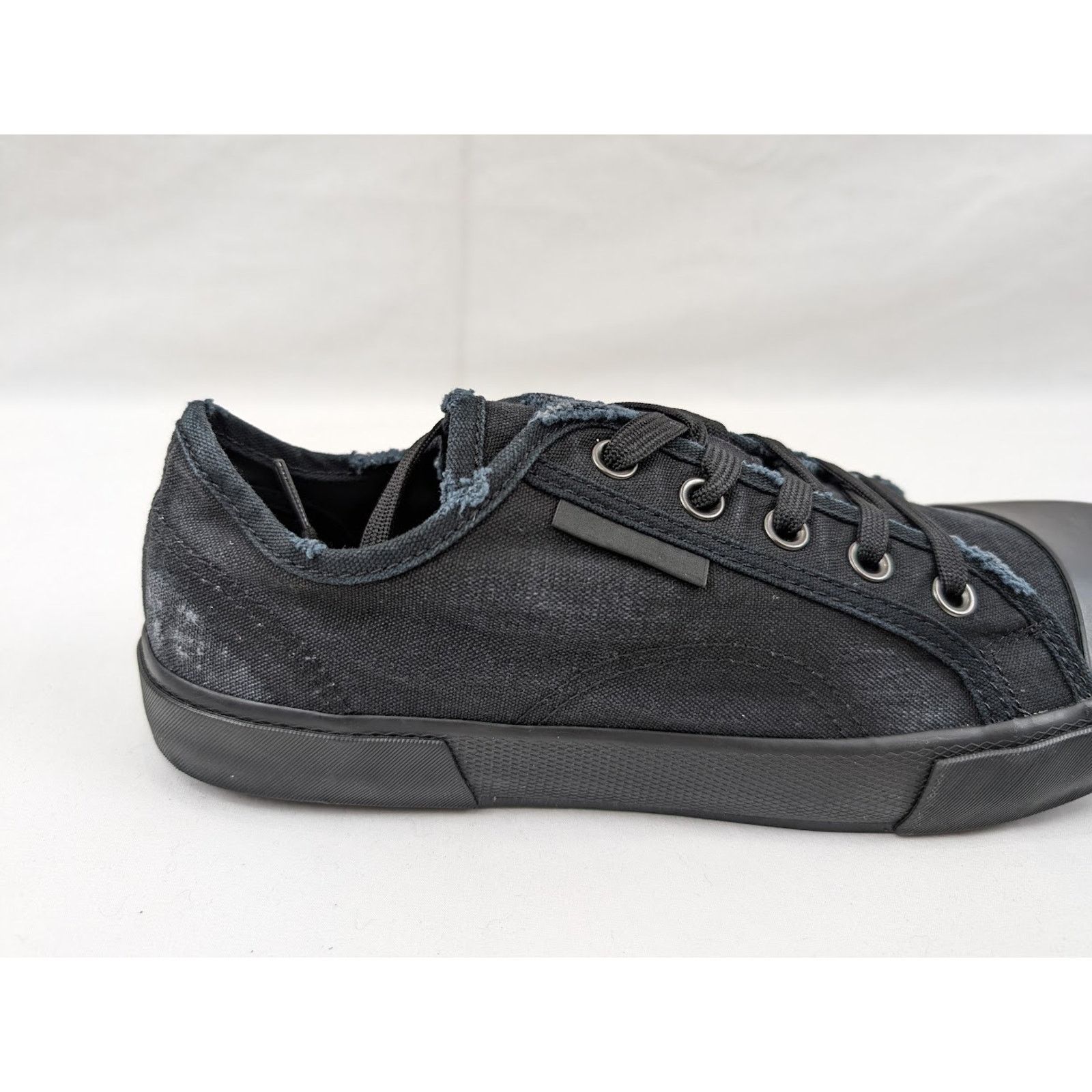 Balenciaga o1rshd1 Paris Low-Top Sneakers in Black Size US 8 / EU 41 - 4 Thumbnail