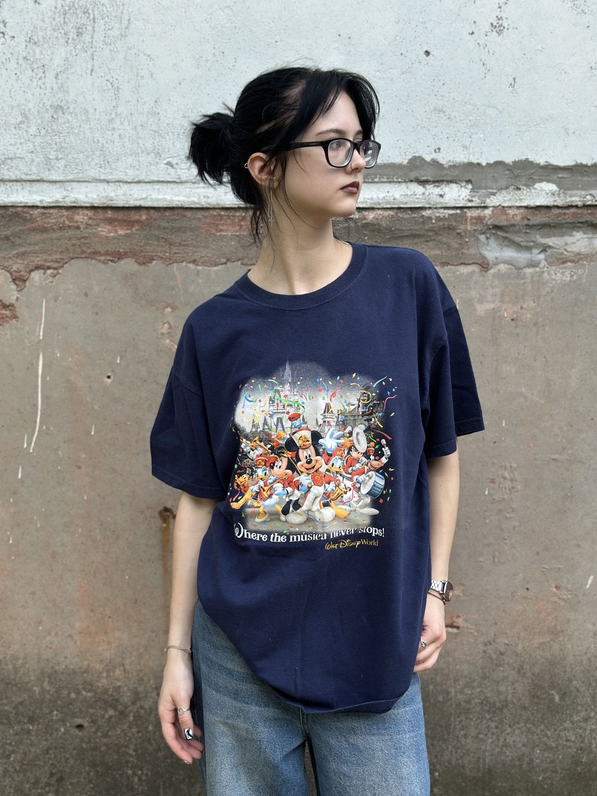 Disney VTG Disney T-shirts Big Logo Disney World Size L Dark Blue Size US L / EU 52-54 / 3 - 1 Thumbnail