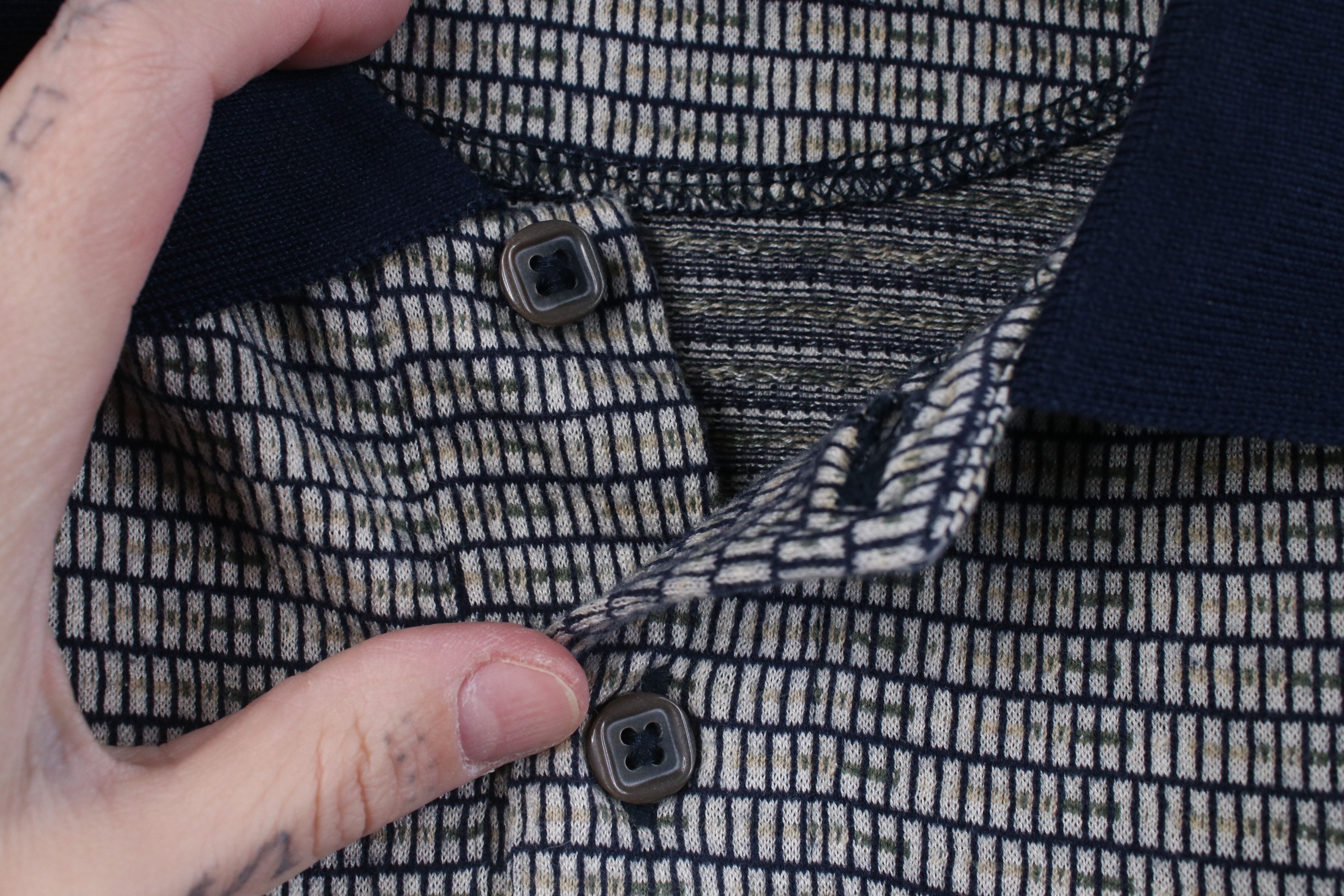 Vintage Vintage 90s Streetwear Geometric Knit Golf Polo Shirt Size US L / EU 52-54 / 3 - 4 Thumbnail