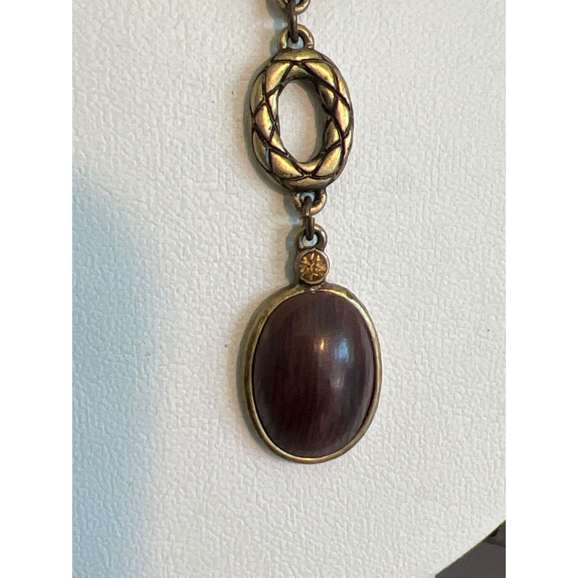 Other Vintage Avon SAQ Gold Tone Y Necklace Amber Brown Acrylic Ca Size ONE SIZE - 2 Thumbnail
