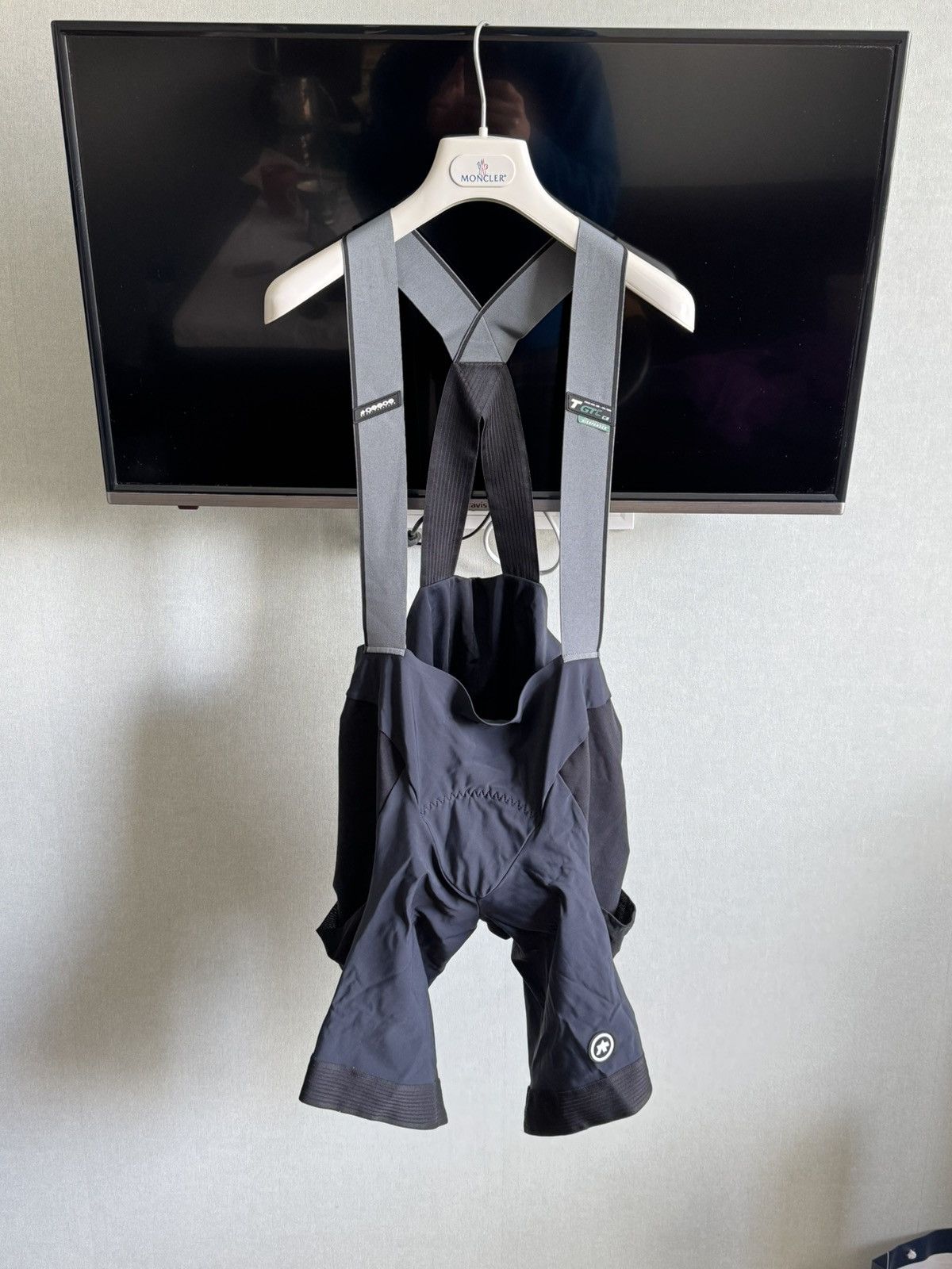 Pas Normal Studios Assos Cykling Kit Size US XXL / EU 58 / 5 - 6 Thumbnail