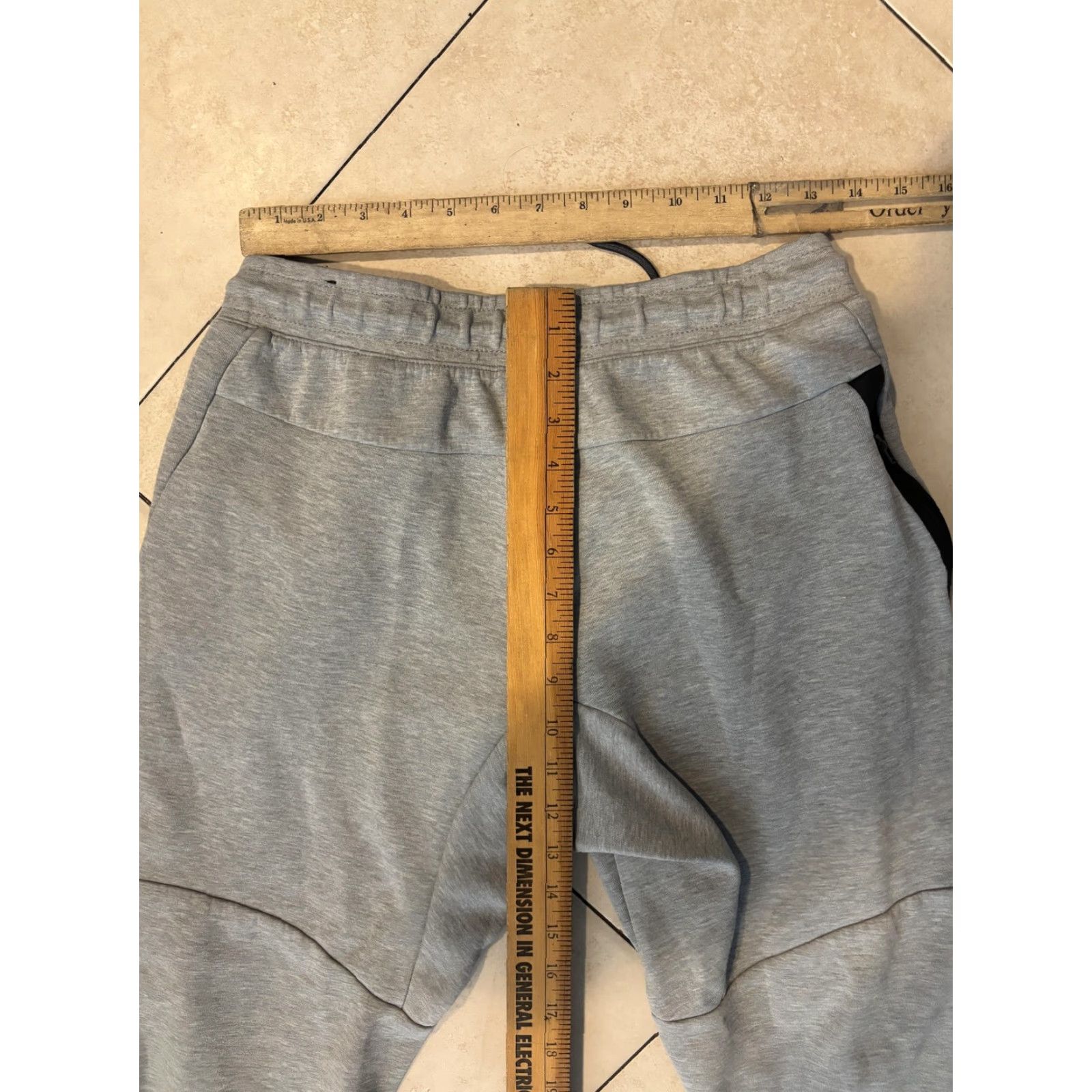 Nike Nike Tech Fleece Pants Mens Medium Jogger Tapered Sweatpants Gray Zip Pocket Pockets Athletic Wear Size US 31 - 7 Thumbnail