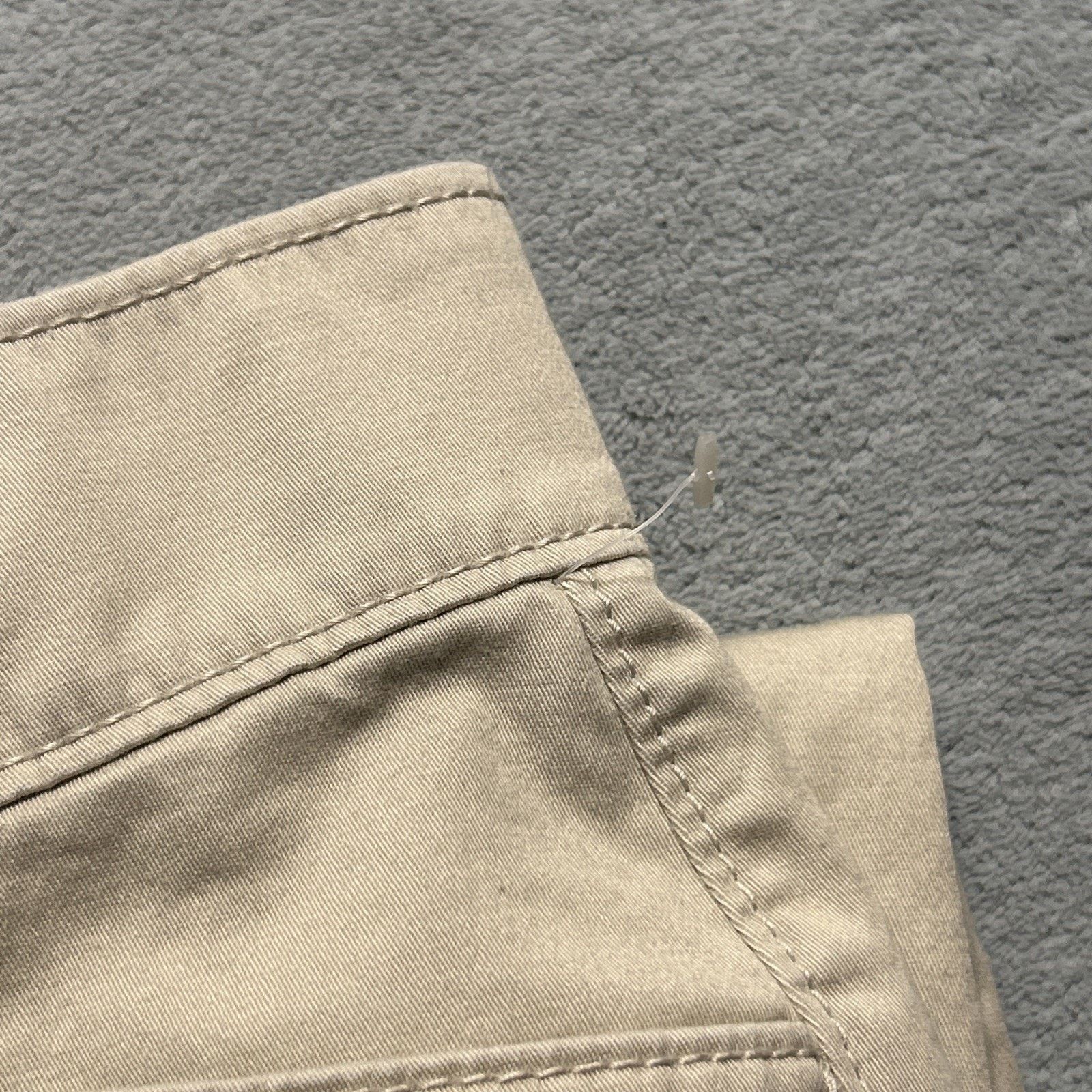 Dockers Beyond Baggy Dojo Pants Womens 8 32x31 Hamilton Wide Loose Size 30" / US 8 / IT 44 - 8 Thumbnail