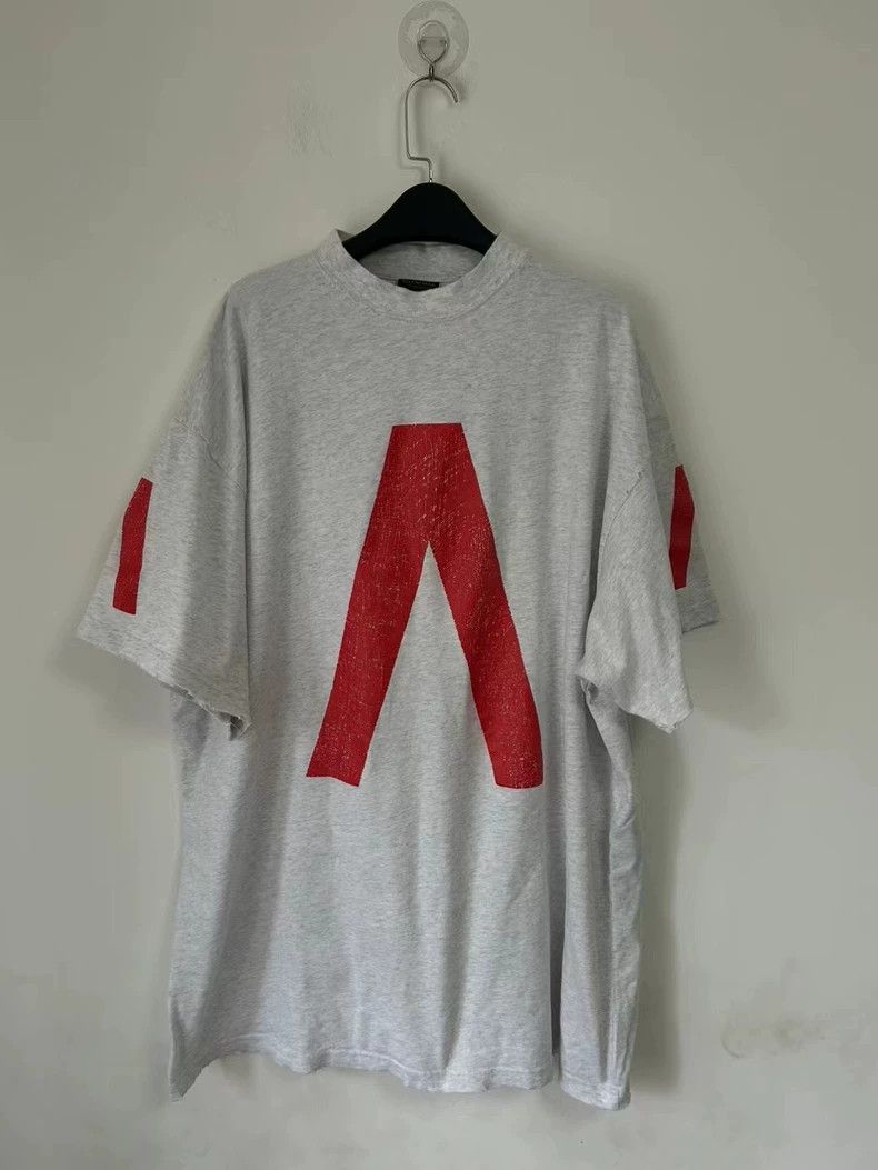 Balenciaga Balenciaga Short-sleeved shirt with inverted V on the ches Size US L / EU 52-54 / 3 - 1 Thumbnail