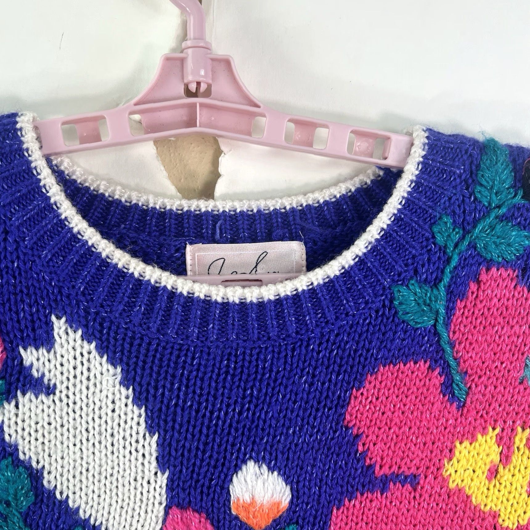 Vintage VINTAGE Smith Short Sleeve Floral Sweater Women’s Size S Purple Knit 90s Flower Casual Winter Size S / US 4 / IT 40 - 5 Thumbnail