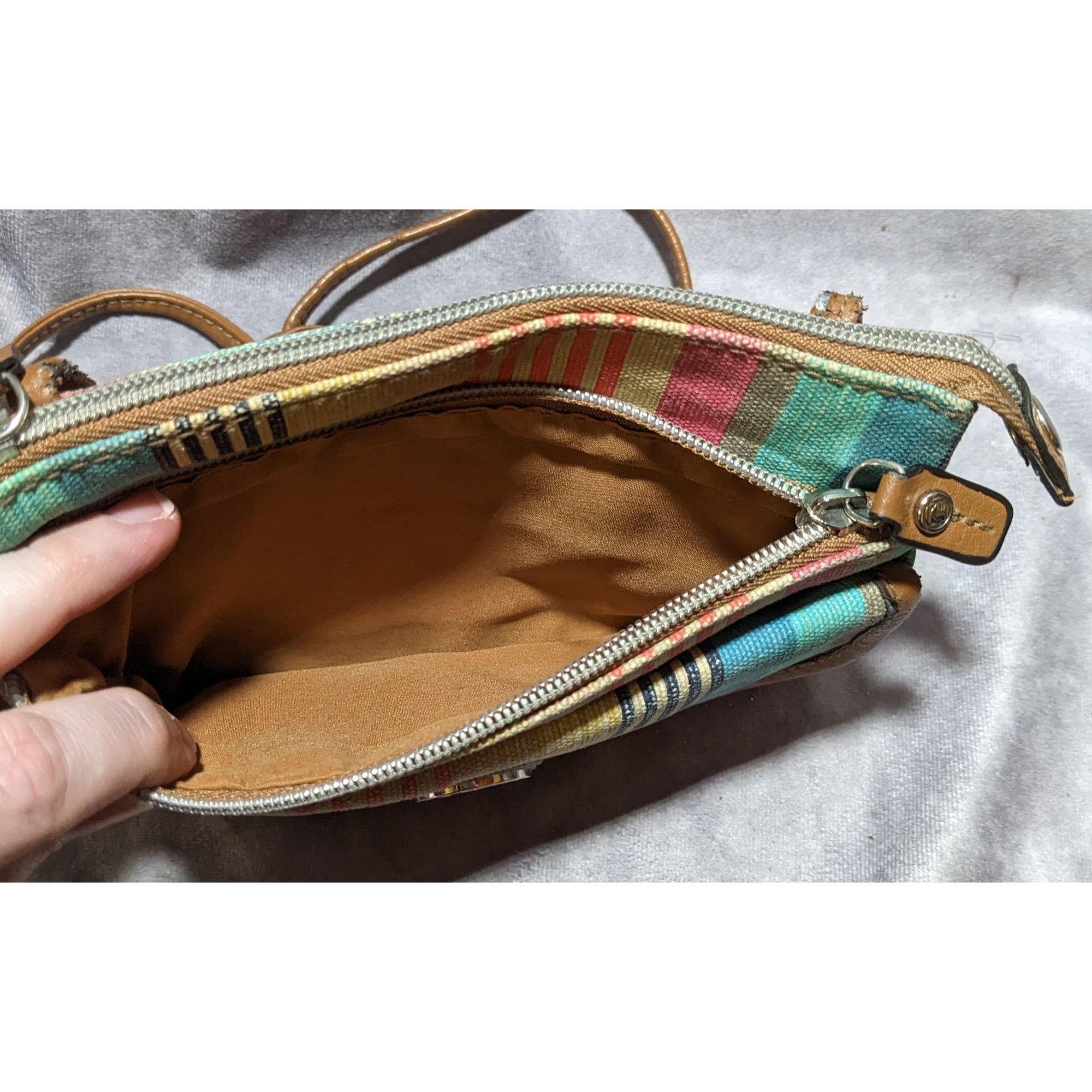 Relic Relic Retro Rainbow Striped Crossbody Bag Size ONE SIZE - 14 Thumbnail